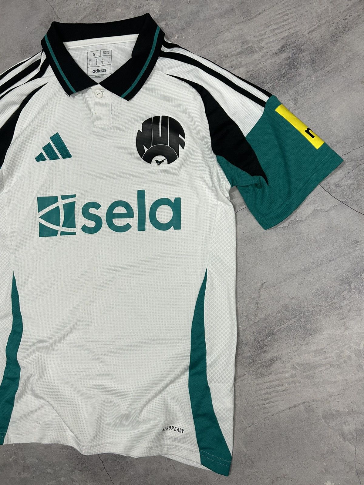 Adidas Newcastle United FC Authentic Jersey Mens Adidas 24/25 Size US S / EU 44-46 / 1 - 2 Thumbnail