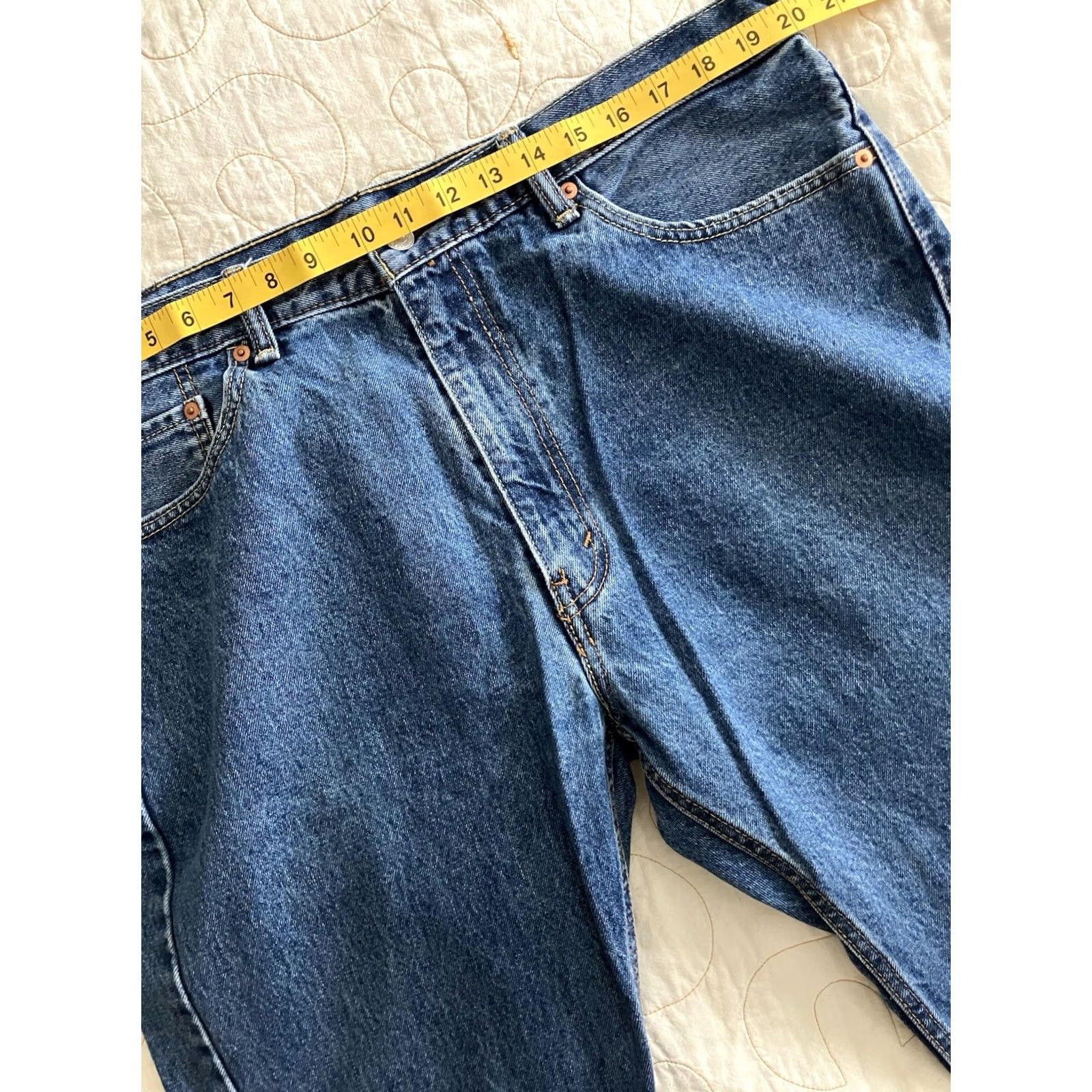 Levi's VINTAGE Levi’s 505 Regular Straight Leg Blue Denim Jeans 40x30 Missing Belt Loop Work Size US 40 / EU 56 - 7 Thumbnail