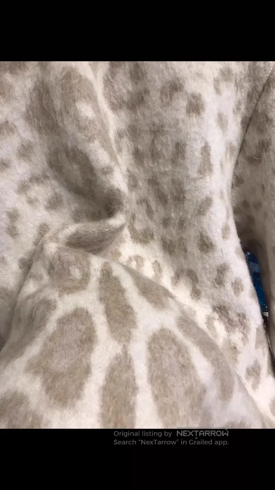 Roberto Cavalli Beige Leopard Print Knit Sweater. Size US M / EU 48-50 / 2 - 5 Thumbnail
