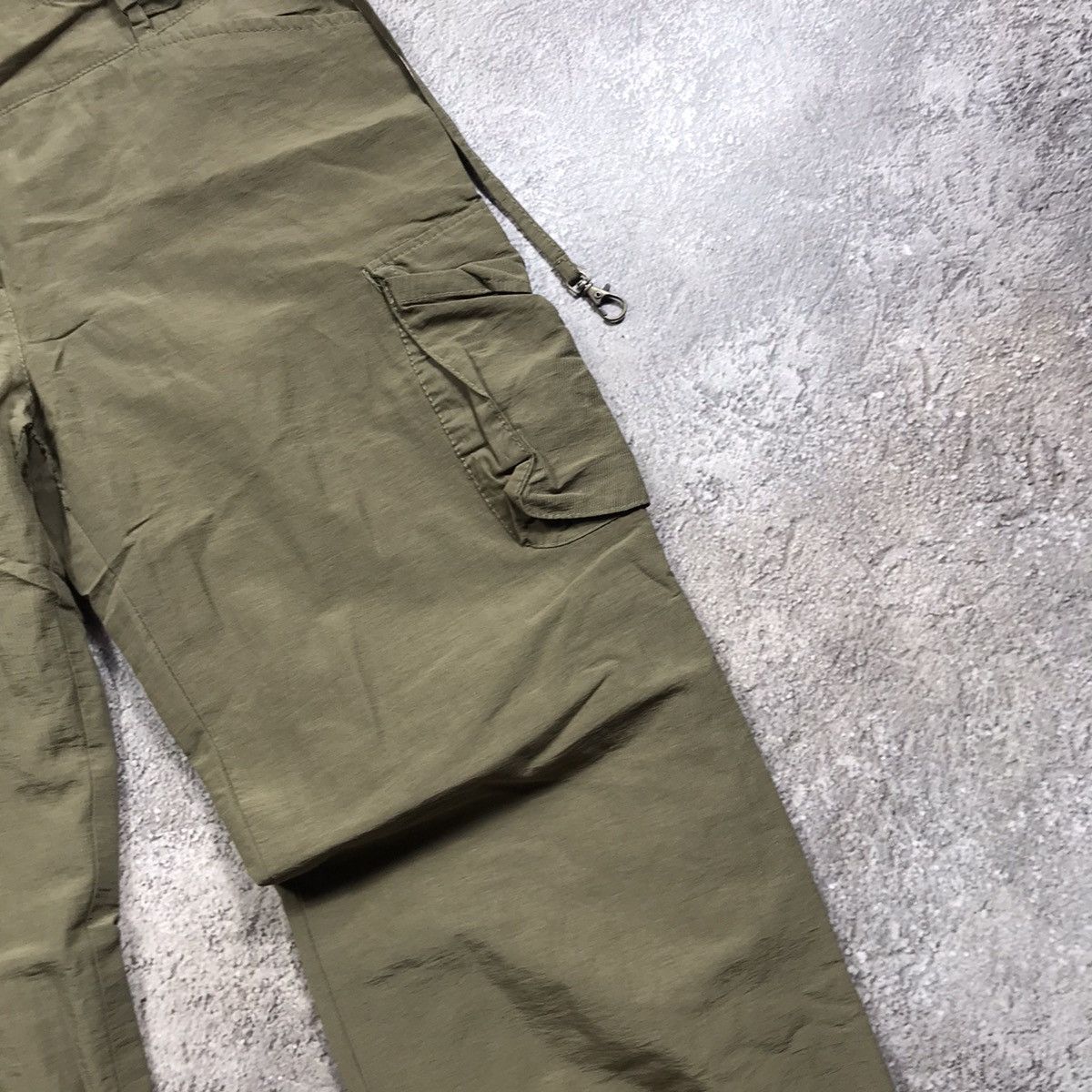 Vintage Y2K Baggy Distressed Cargo Pants Techwear Tactical Logo 28 Size 28" / US 6 / IT 42 - 4 Thumbnail