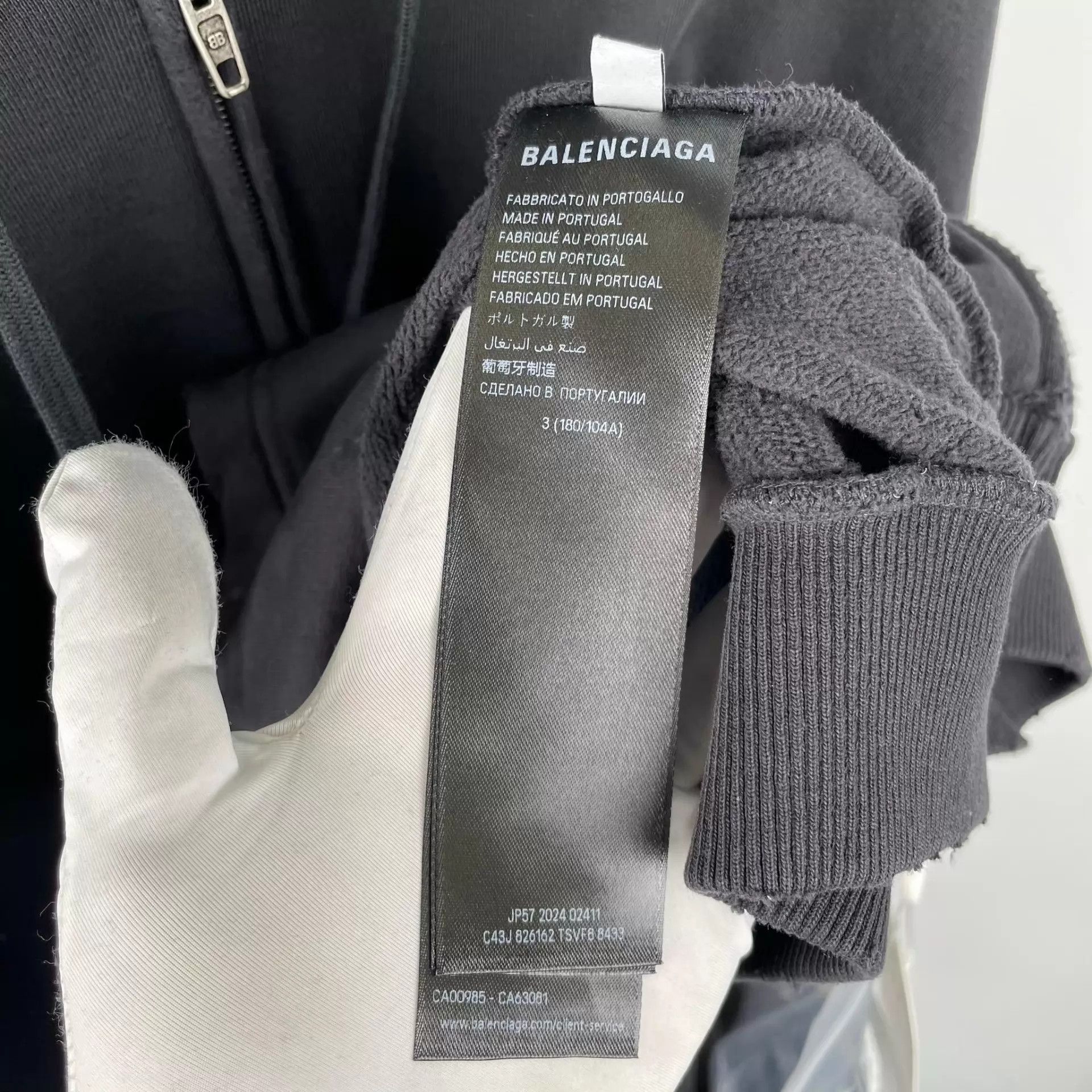 Balenciaga Balenciaga Distressed Ripped Black Jacket Size 3 Size US L / EU 52-54 / 3 - 5 Thumbnail