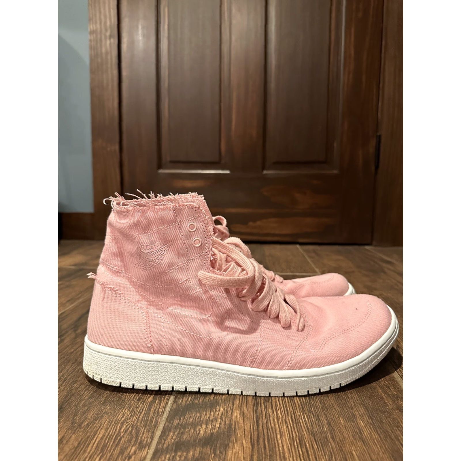 Nike VINTAGE Nike Air Jordan 1 Retro High Decon Easter Light Pink White 867338-620 12 Men Sneakers Size US 11 / EU 44 - 3 Thumbnail
