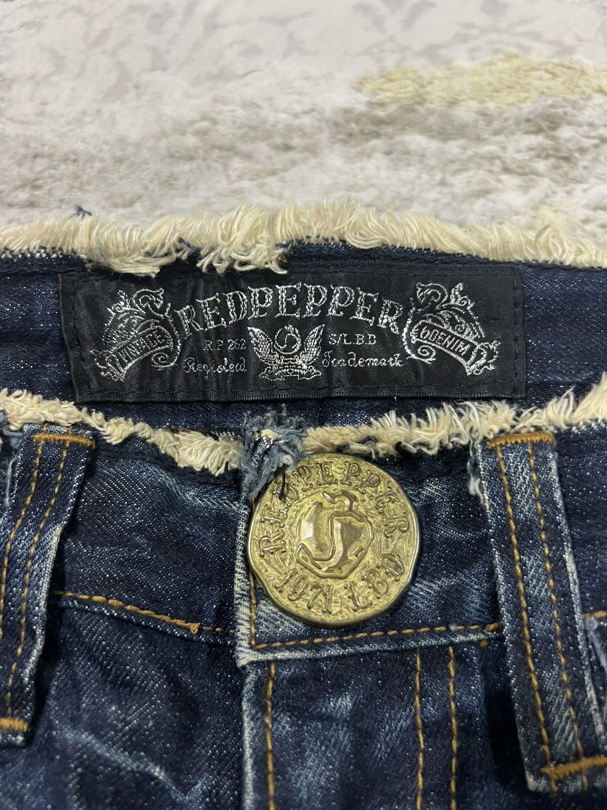 If Six Was Nine Y2K Red Pepper Embroidery Wing Studded Fade Wash Jeans Denim Size US 30 / EU 46 - 12 Thumbnail