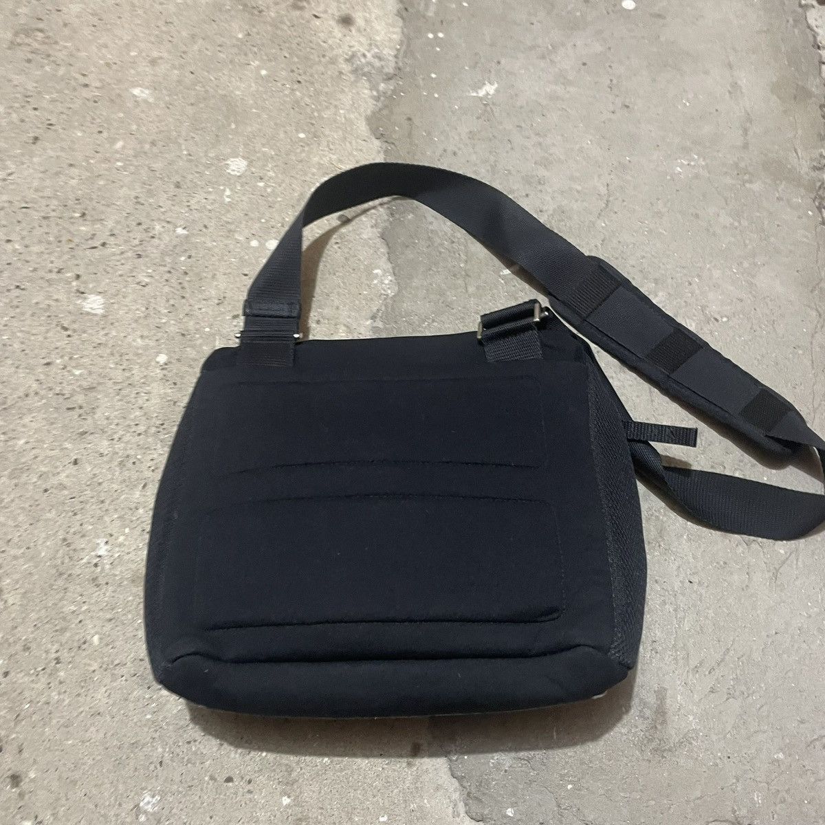 Prada Vintage prada sport tab messenger bag Size ONE SIZE - 4 Thumbnail