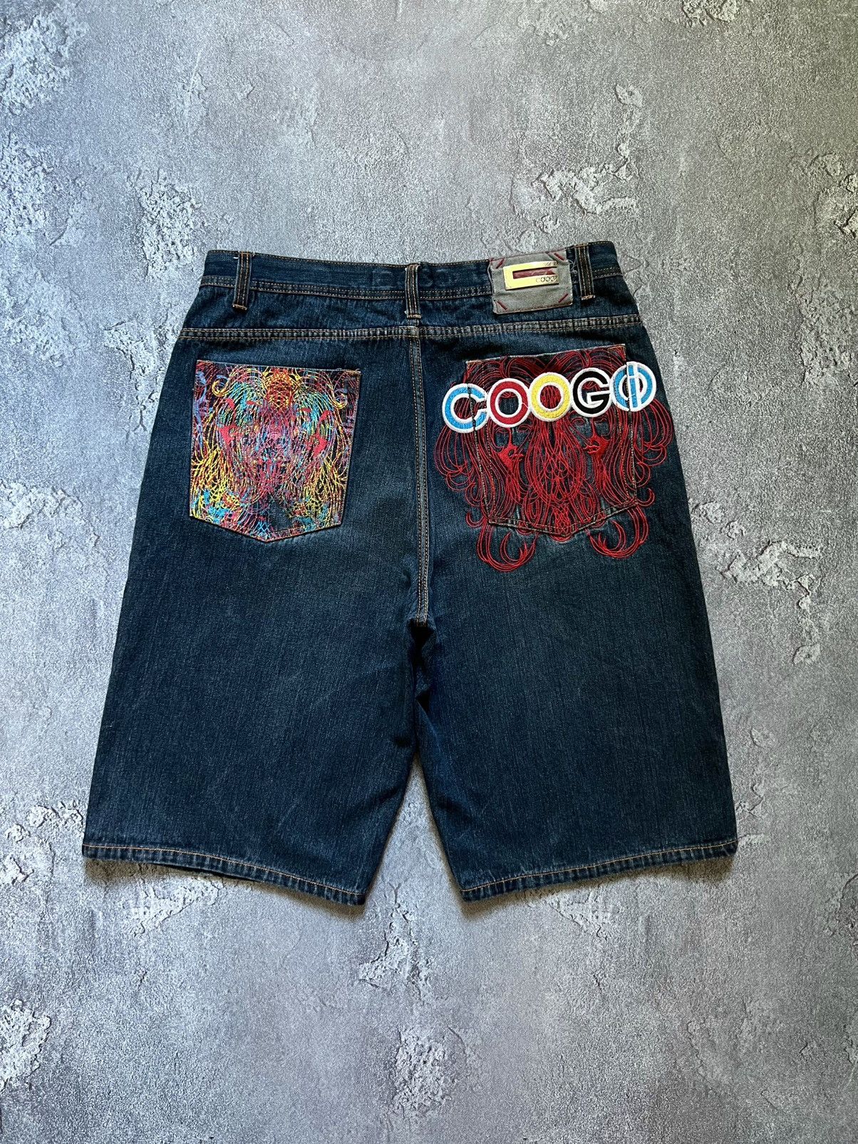 Coogi 90s Vintage Jeans Shorts Sweater Embroidered Big Logo Baggy Size US 40 / EU 56 - 1 Thumbnail