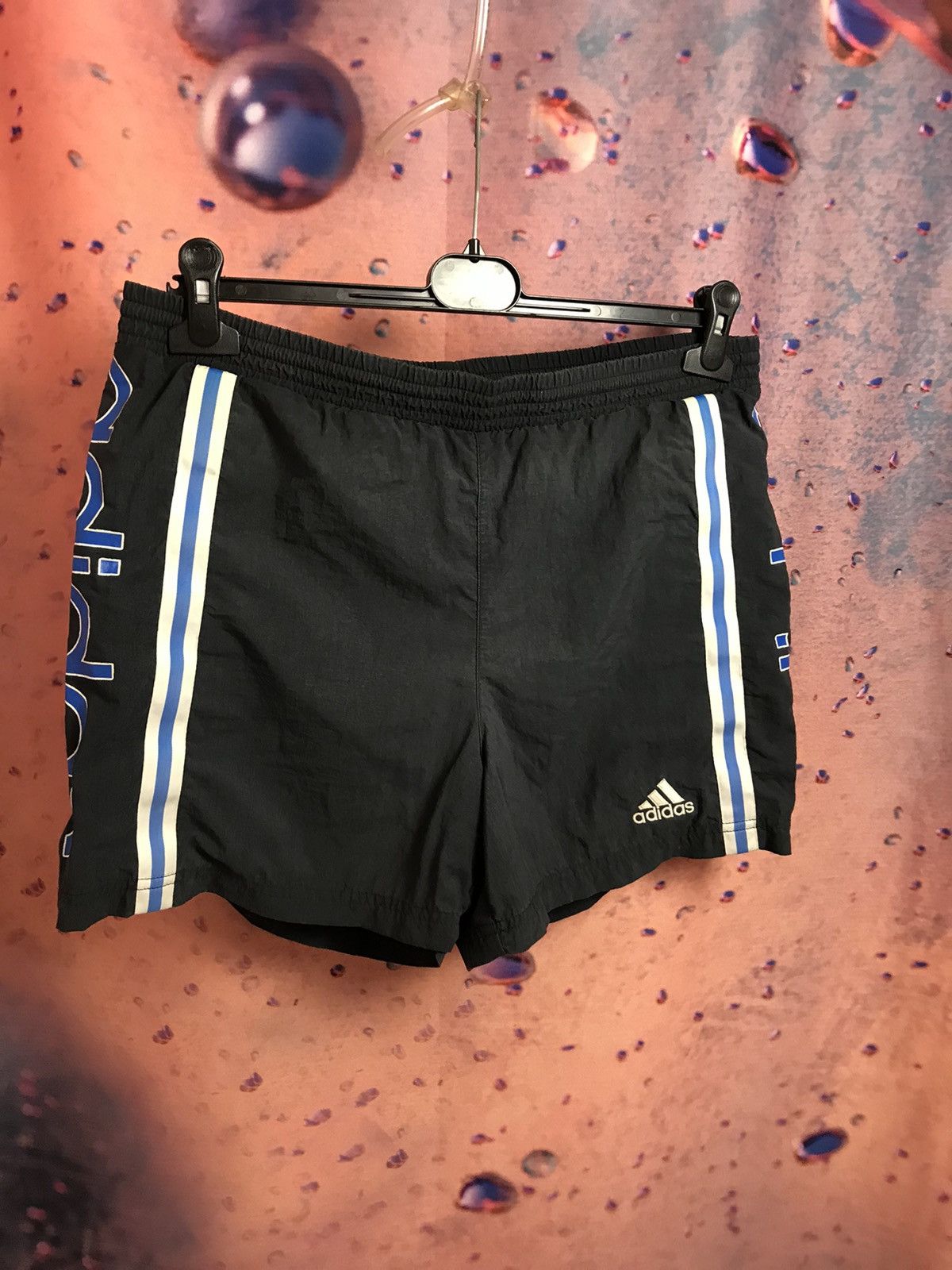 Adidas × Vintage Vintage Adidas big logo streetwear shorts Size US 30 / EU 46 - 1 Thumbnail