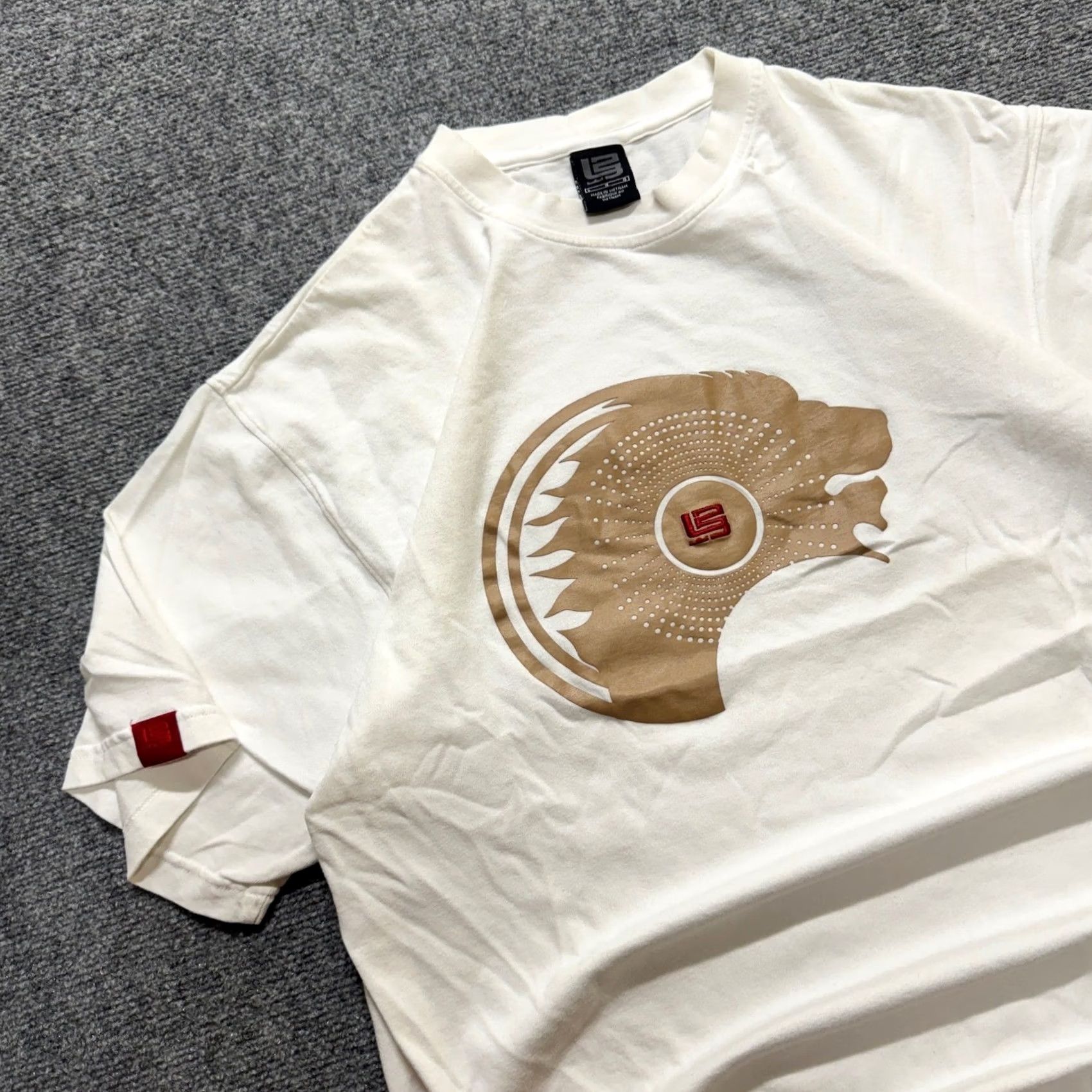Nike VINTAGE Nike LeBron James T-Shirt Mens Large Embroidered White Basketball Activewear Size US L / EU 52-54 / 3 - 2 Thumbnail