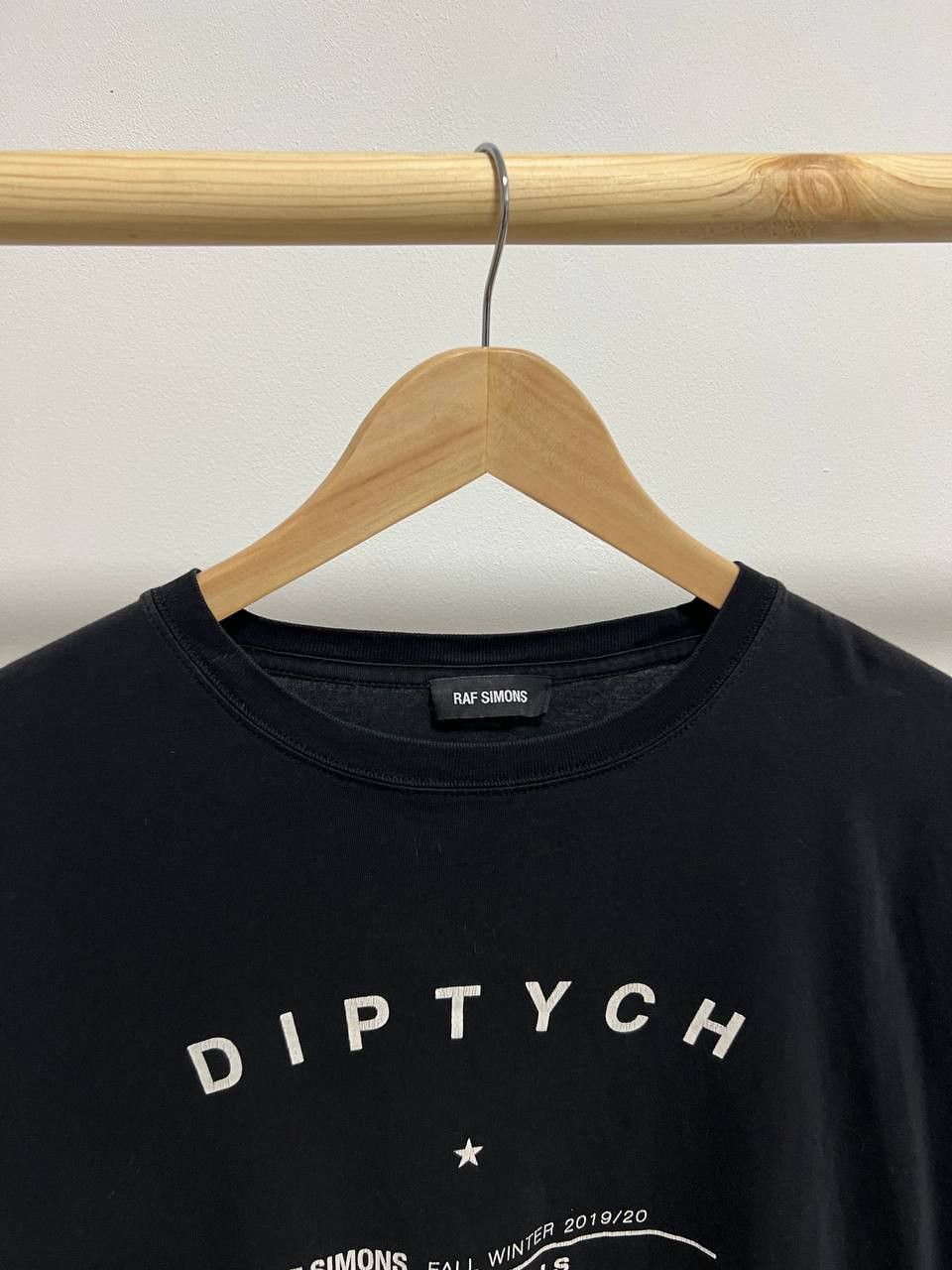 Raf Simons × Vintage Vintage t-shirt RAF SIMONS Diptych Fall Winter 2019/20 Paris Size US M / EU 48-50 / 2 - 2 Thumbnail
