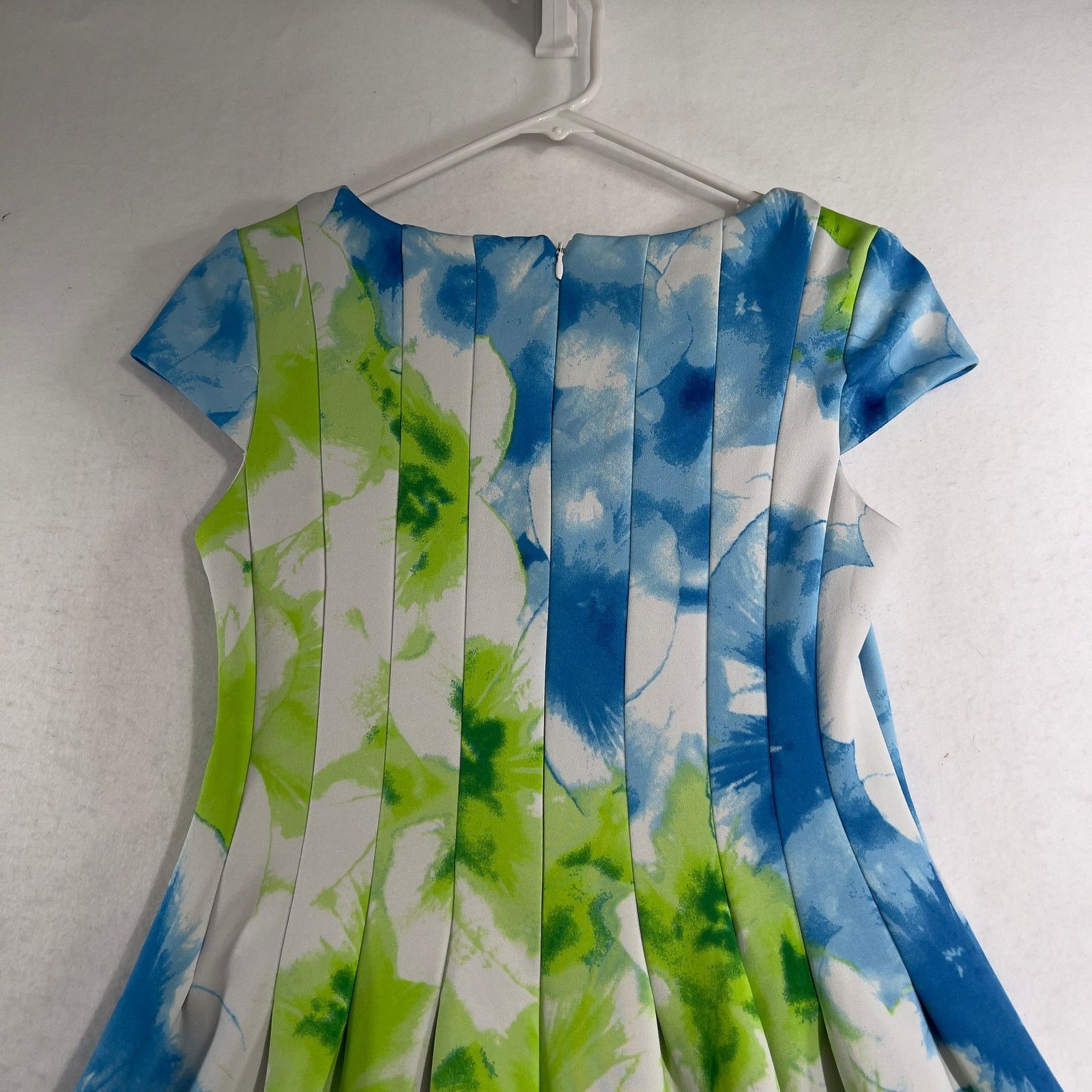 Other Sandra Darren Sheath Dress 6 Floral Pleated Stretch Resort Size M / US 6-8 / IT 42-44 - 11 Thumbnail