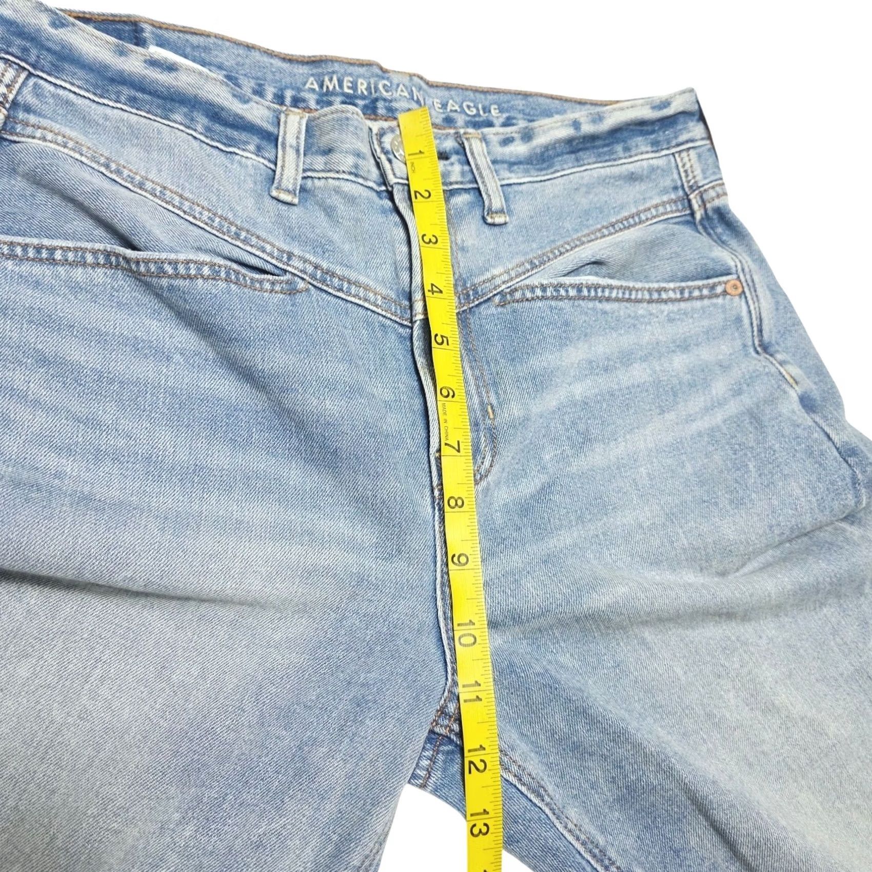 American Eagle Outfitters VINTAGE American Eagle Outfitters Mom Straight Jeans Light Wash Women’s Size 8 X-Short Distressed Size 30" / US 8 / IT 44 - 7 Thumbnail