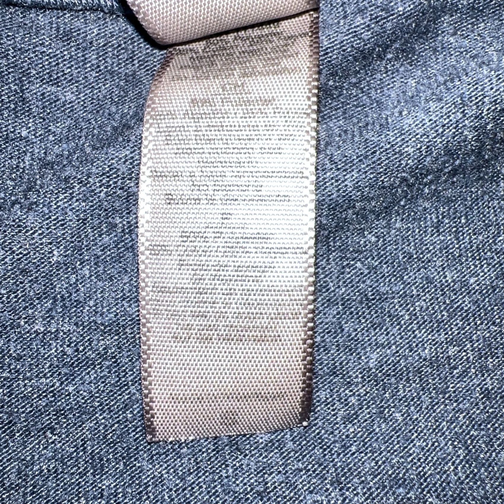 Next Level VINTAGE Austin City Limits Shirt Women’s Small Gray Graphical Rock Look Next Level Shirt Womens Small Gray ACL Texas State Outline Decade Unknown Size S / US 4 / IT 40 - 5 Thumbnail