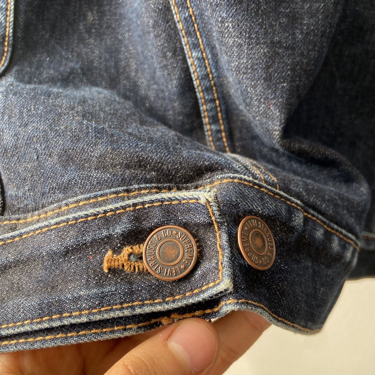 Levi's × Supreme SUPREME x LEVIS TRUCKER DENIM JEAN JACKET BLACK LEOPARD PRIN Size US M / EU 48-50 / 2 - 11 Thumbnail