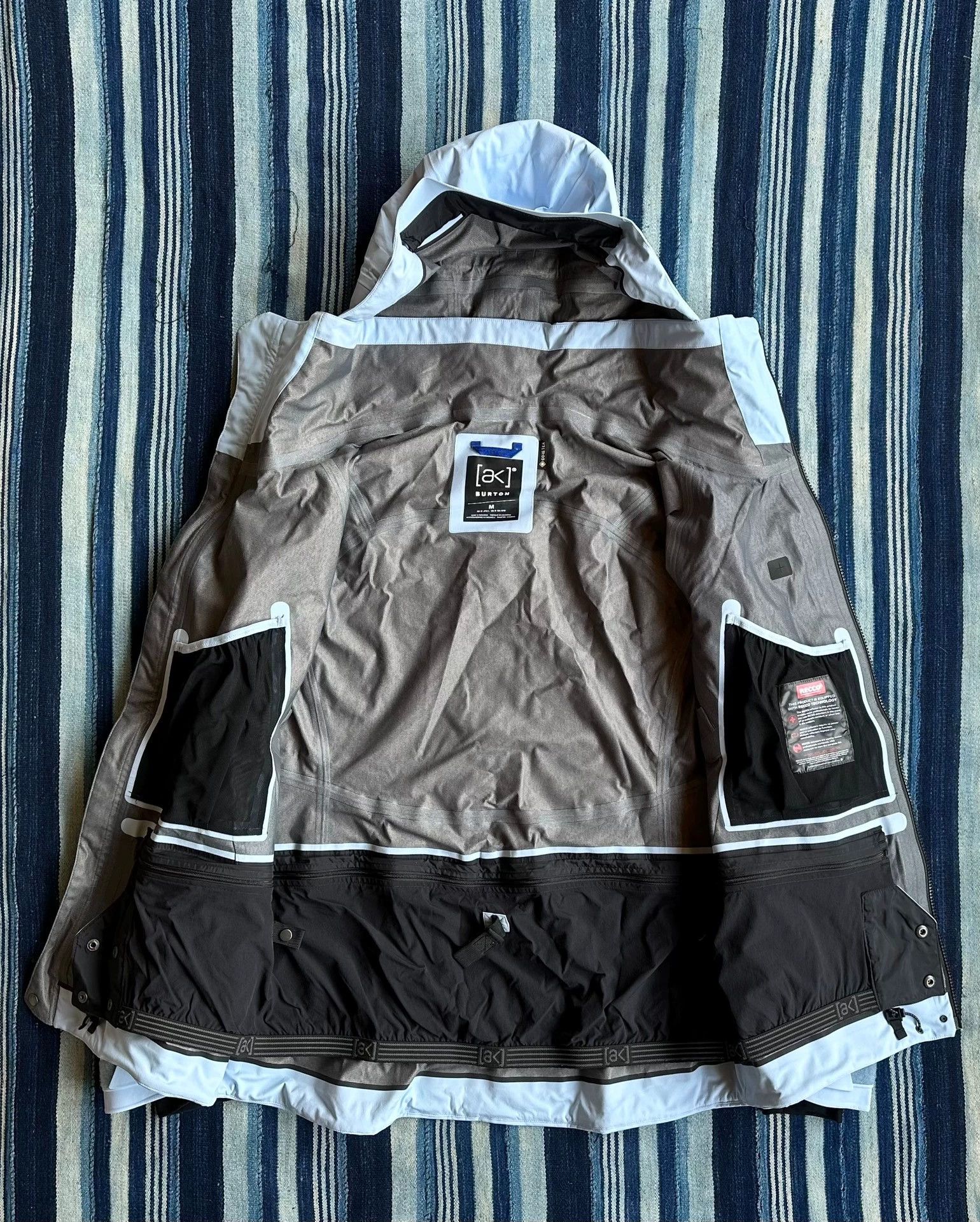 Burton Burton AK Kimmy GORE-TEX 3L baby blue women's M JKT Size M / US 6-8 / IT 42-44 - 3 Thumbnail