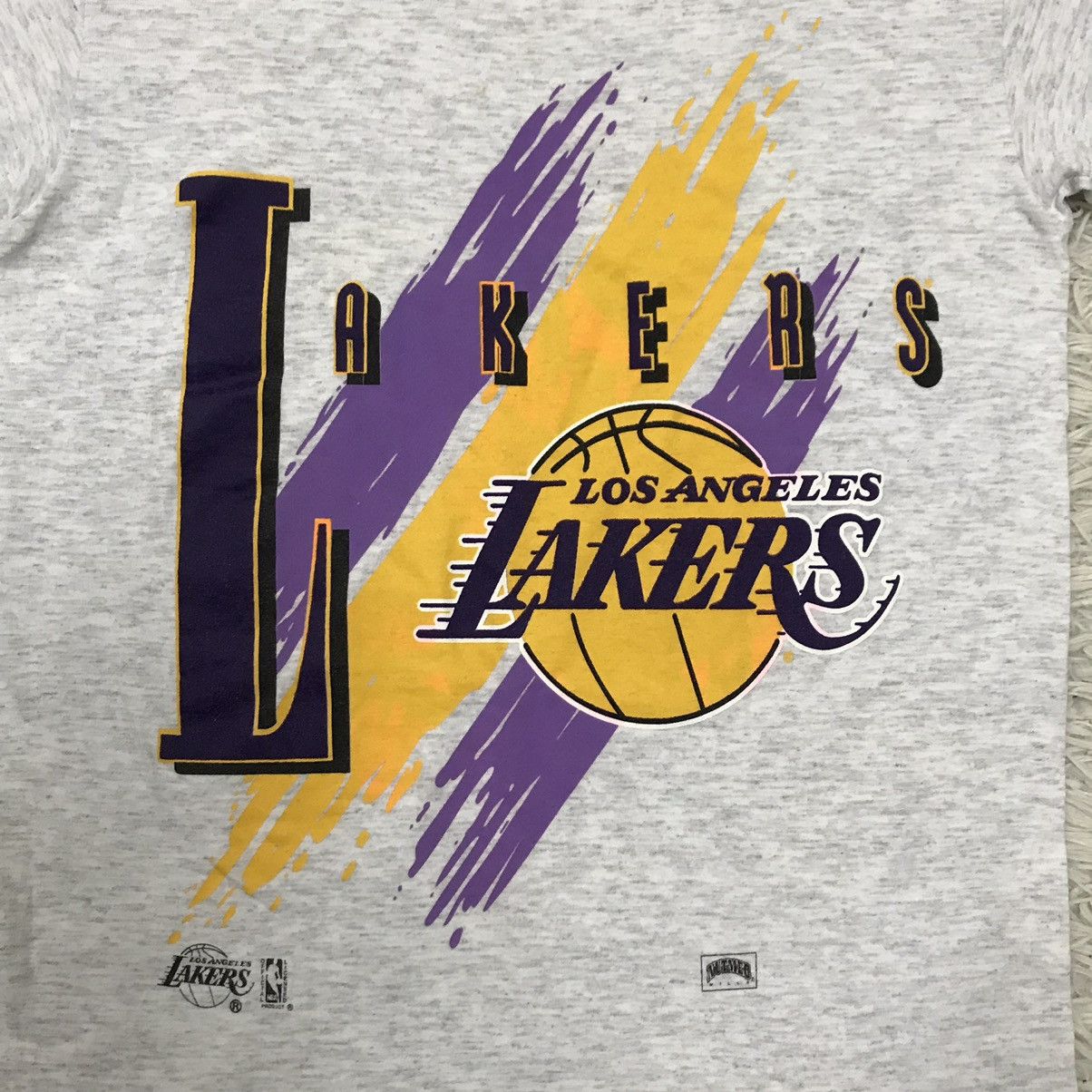 NBA VINTAGE 90s LAKERS NUTMEG MILLS NBA TSHIRT Size US S / EU 44-46 / 1 - 12 Thumbnail