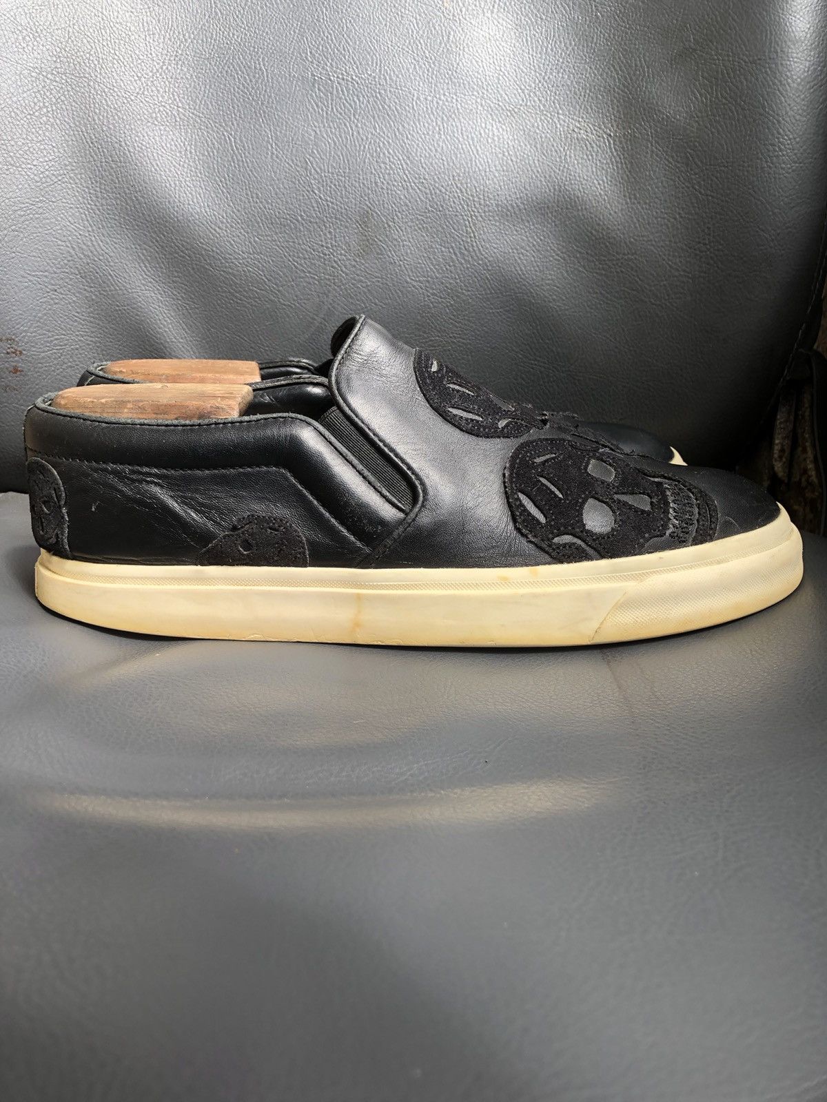 Alexander McQueen Alexander McQueen 432336 Black Leather Sneakers size 40 Size US 6.5 / EU 39-40 - 3 Thumbnail