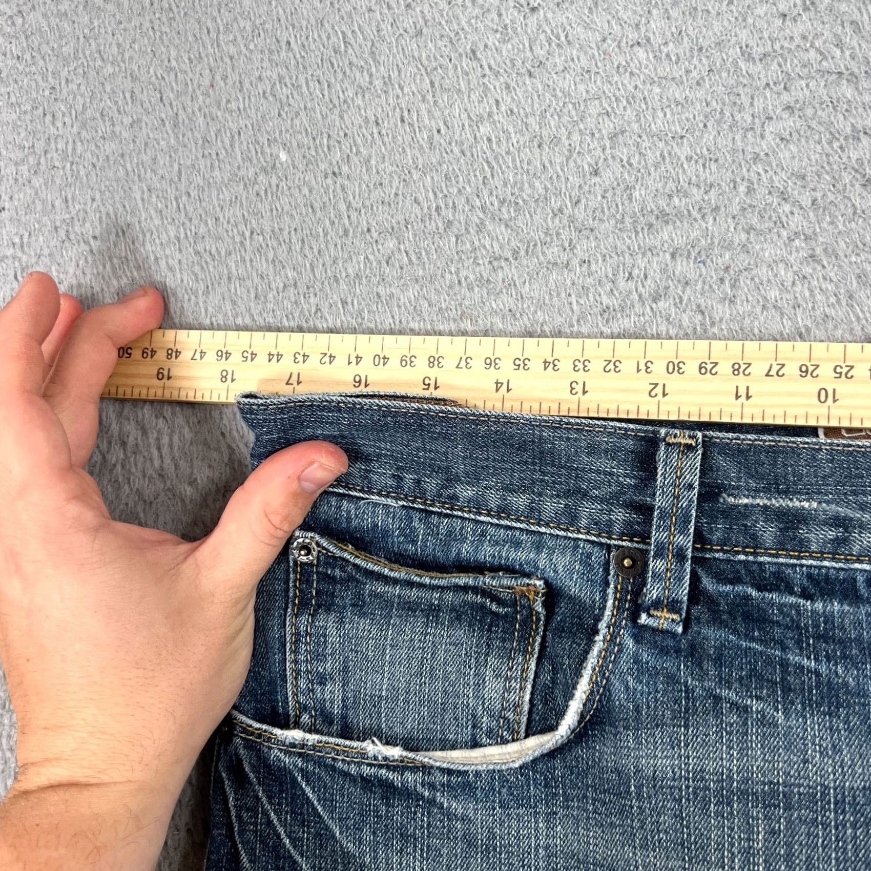 Levi's VINTAGE Levi's 559 Jeans Mens 34x34 Blue Relaxed Straight Stretch Denim Pants Baggy 90s Grunge USA Mens Size US 34 / EU 50 - 5 Thumbnail