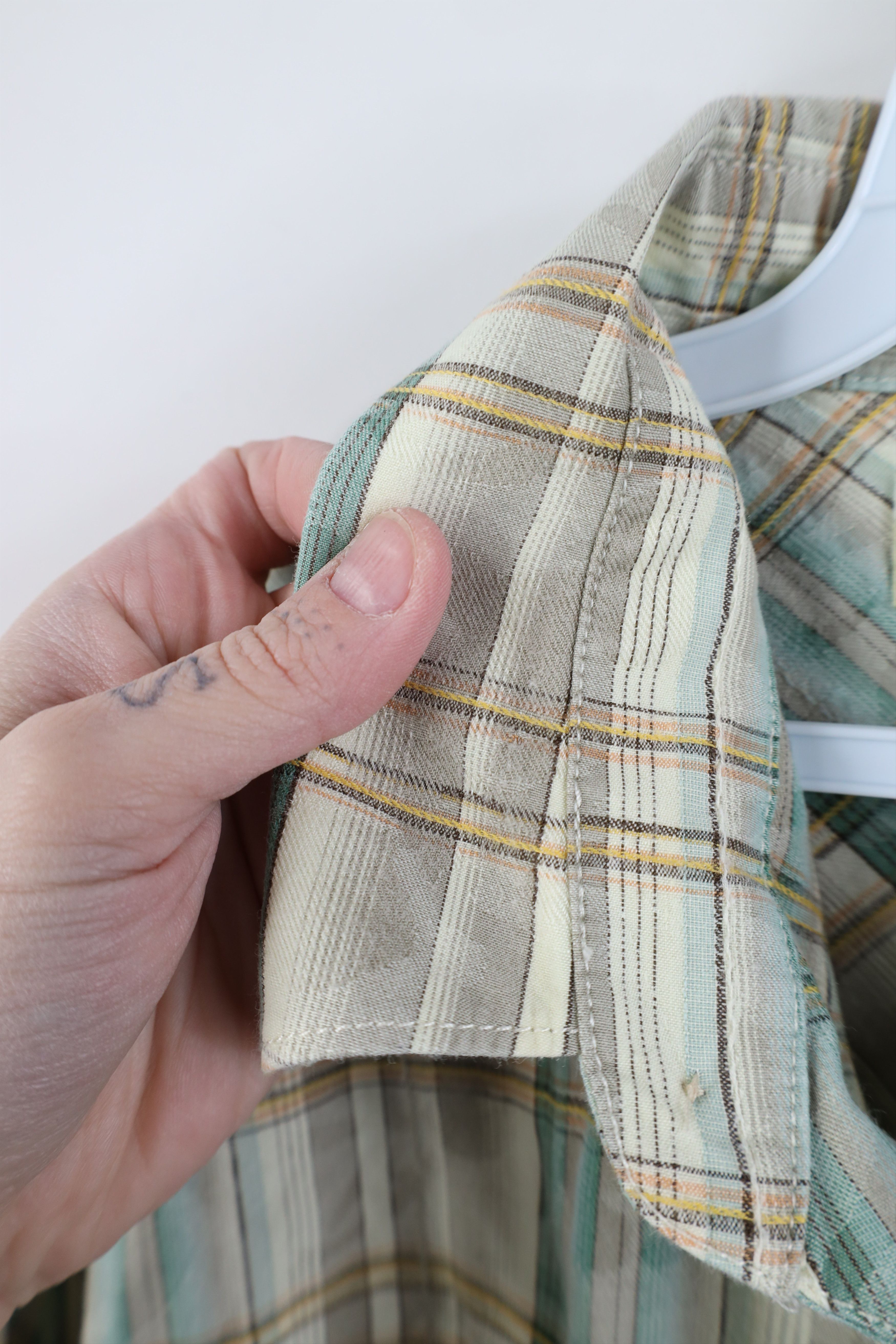 Tommy Bahama Vintage Tommy Bahama Flower Collared Button Shirt Plaid Size US L / EU 52-54 / 3 - 8 Thumbnail