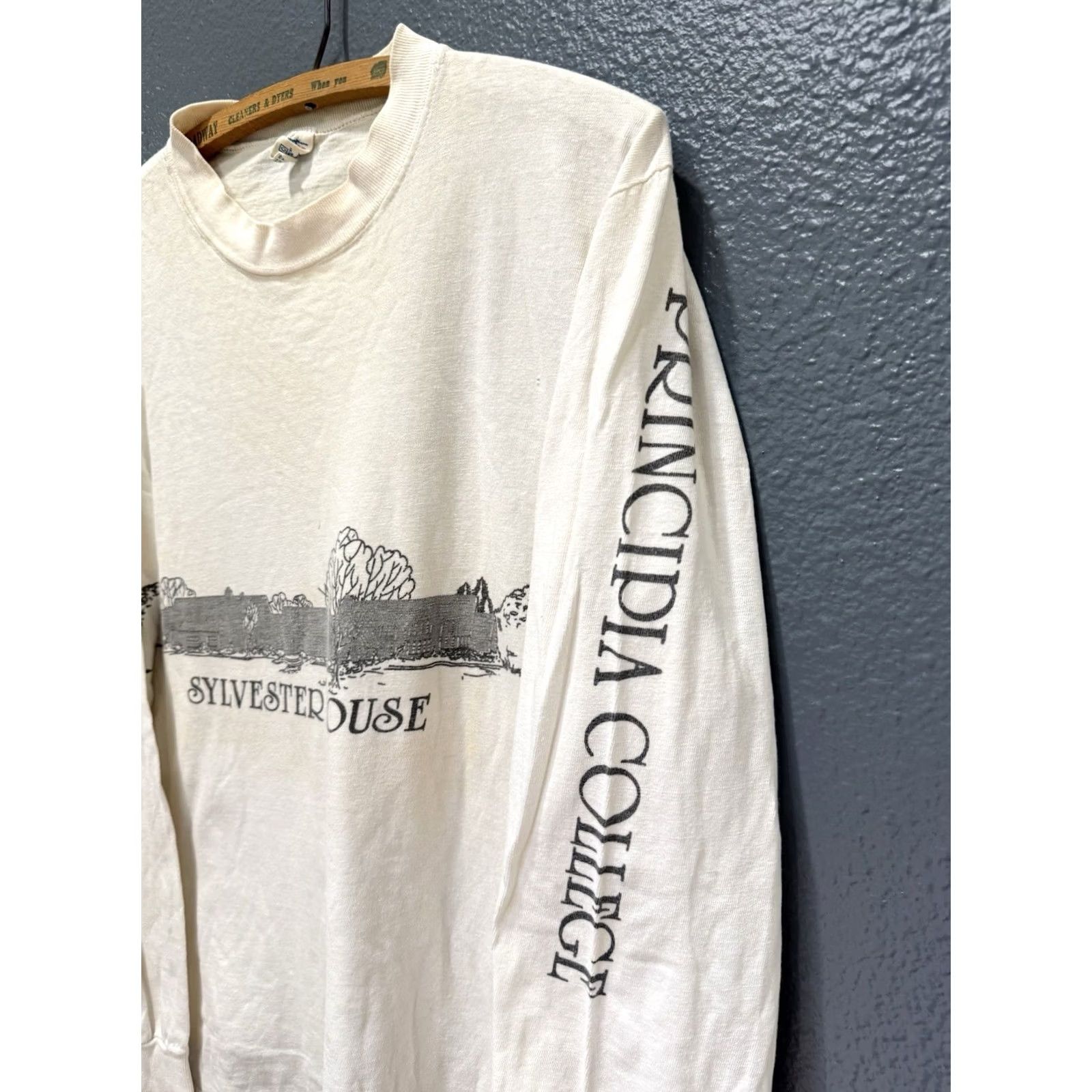 Champion VINTAGE Champion Long Sleeve Shirt XL Men White College 80s Sylvester House Principia Size US XL / EU 56 / 4 - 4 Thumbnail