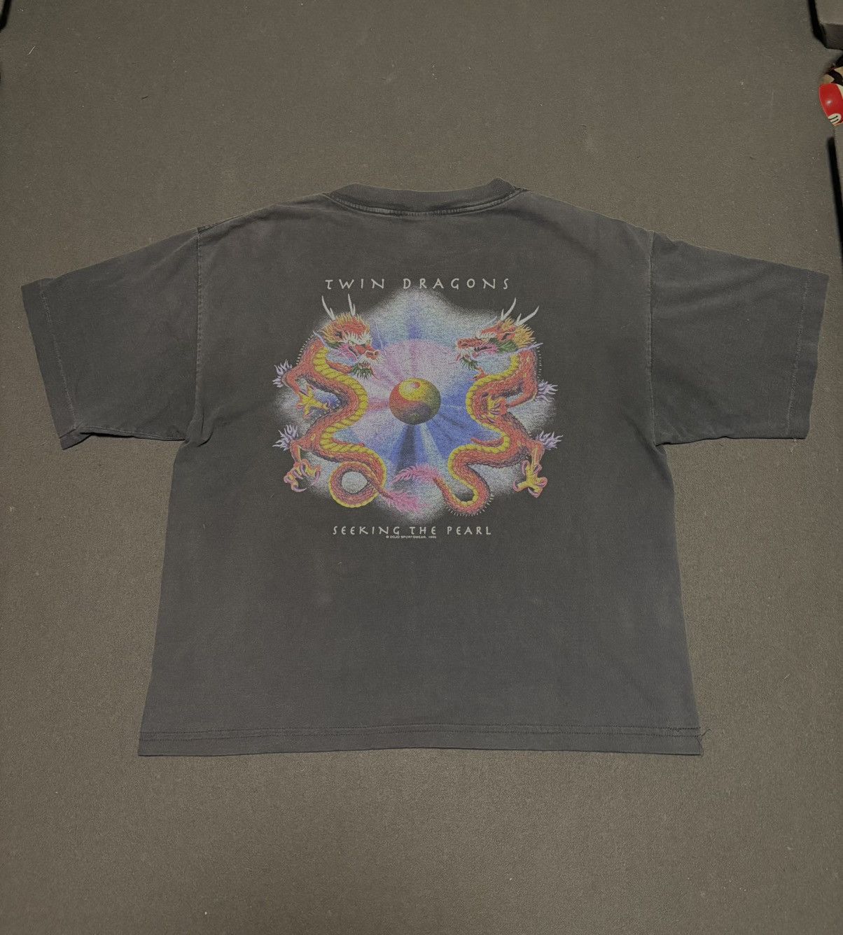 Vintage 90s Cropped Dojo Athletics “Twin Dragons” tee Size US L / EU 52-54 / 3 - 1 Thumbnail
