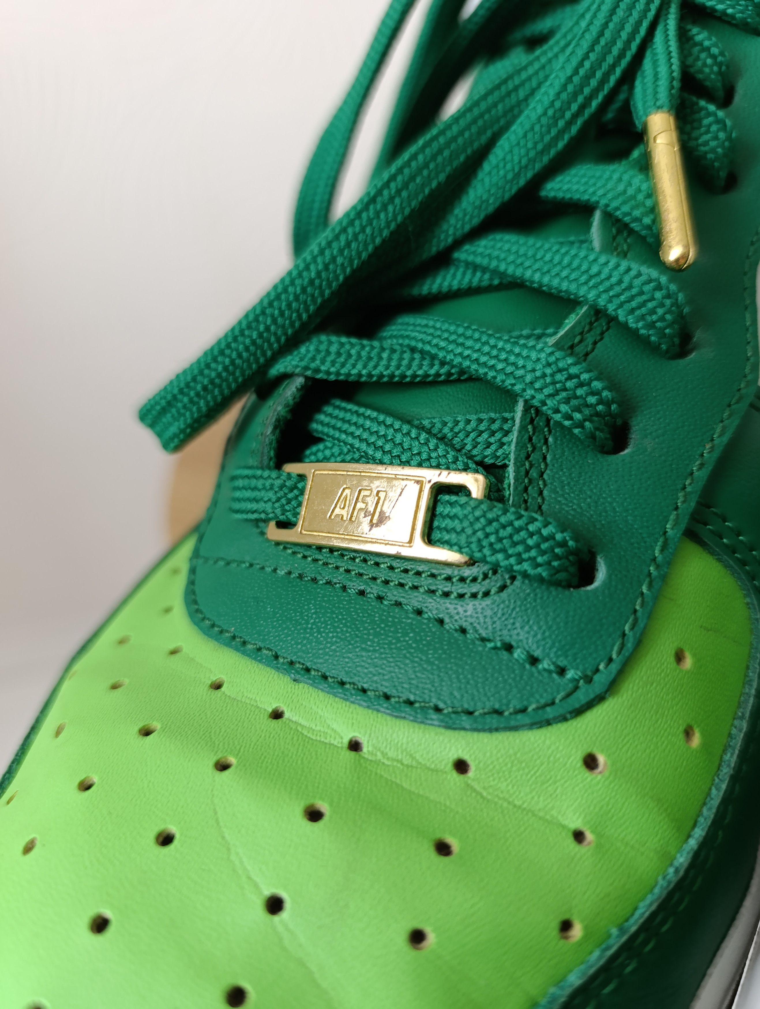 Nike NIKE AIR FORCE 1 LOW ST PATRICK'S DAY LIMITED EDITION Size US 13 / EU 46 - 10 Thumbnail