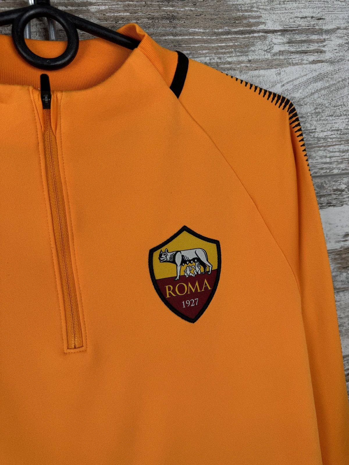 Nike Mens Vintage Nike AS Roma training soccer jersey T-shirt y2k Size US S / EU 44-46 / 1 - 5 Thumbnail
