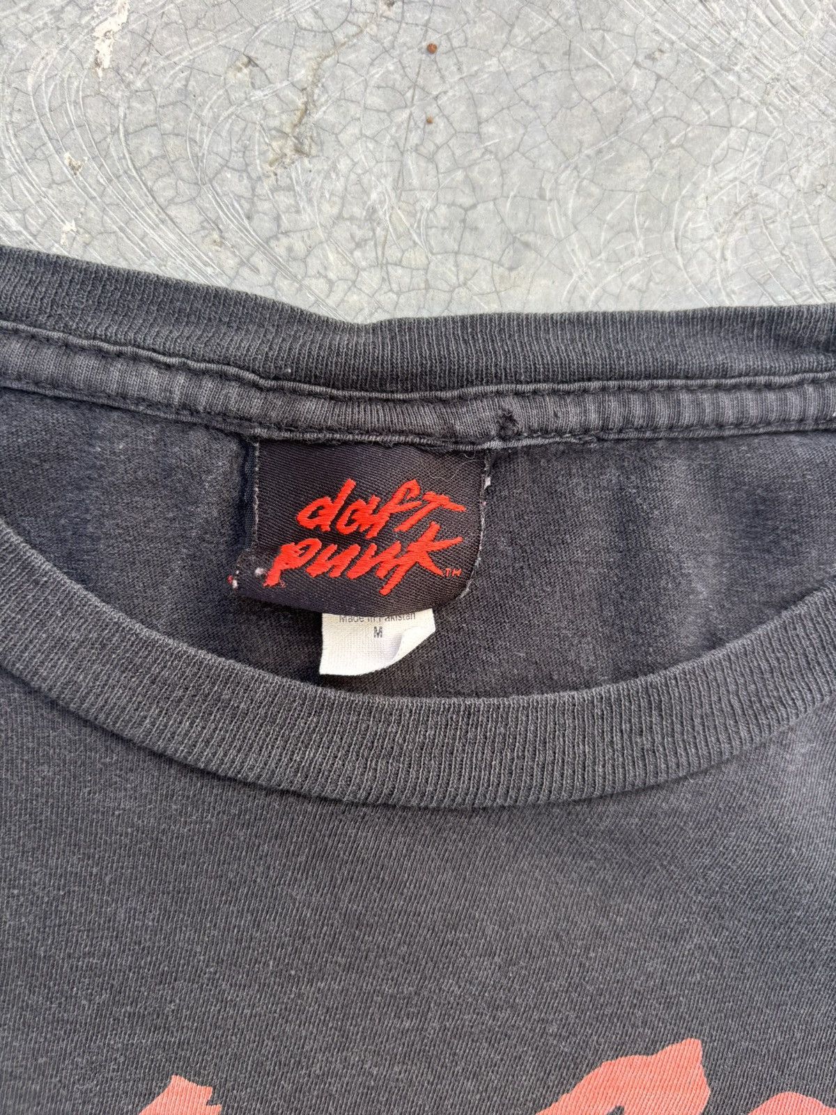 Vintage Vintage 2000s Daft Punk T Shirt Size US M / EU 48-50 / 2 - 5 Thumbnail