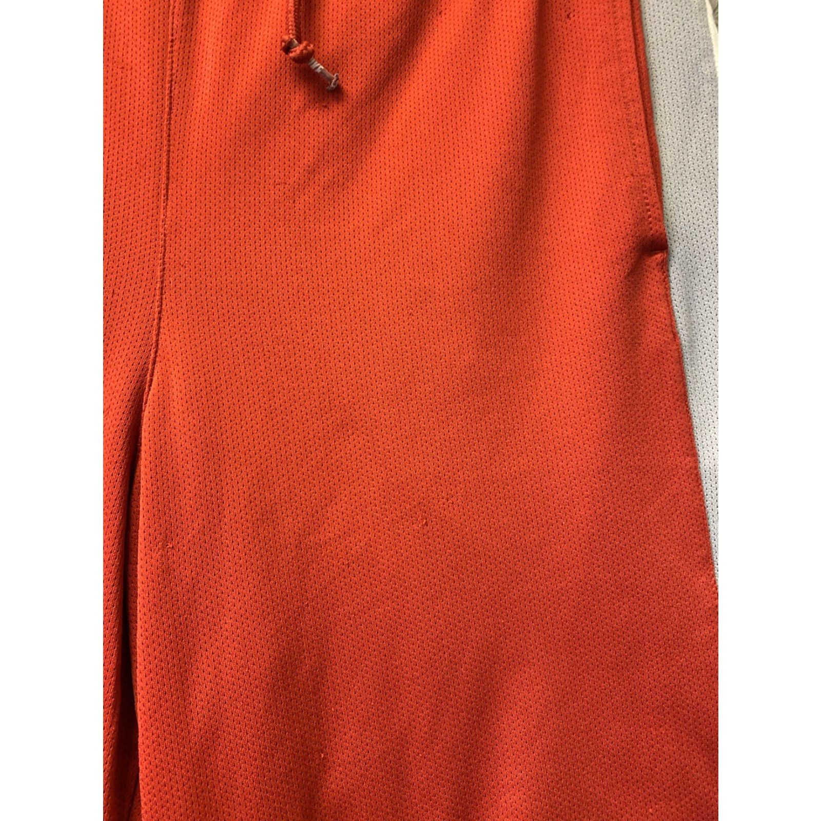 Nike Nike Shorts Basketball Men Medium Red Athletic Performance 90s? (Note: The user asked to output new title only; ensure no extraneous text.) Size US 31 - 3 Thumbnail
