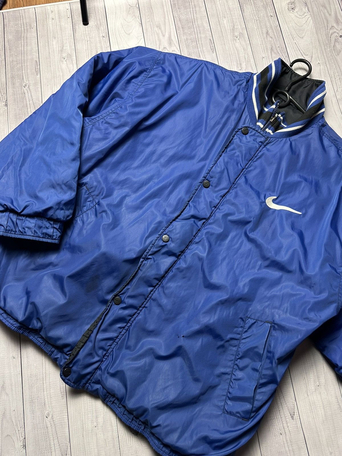 Vintage Vintage Nike big swoosh jacket reversible drill bomber L/XL Size US XL / EU 56 / 4 - 8 Thumbnail