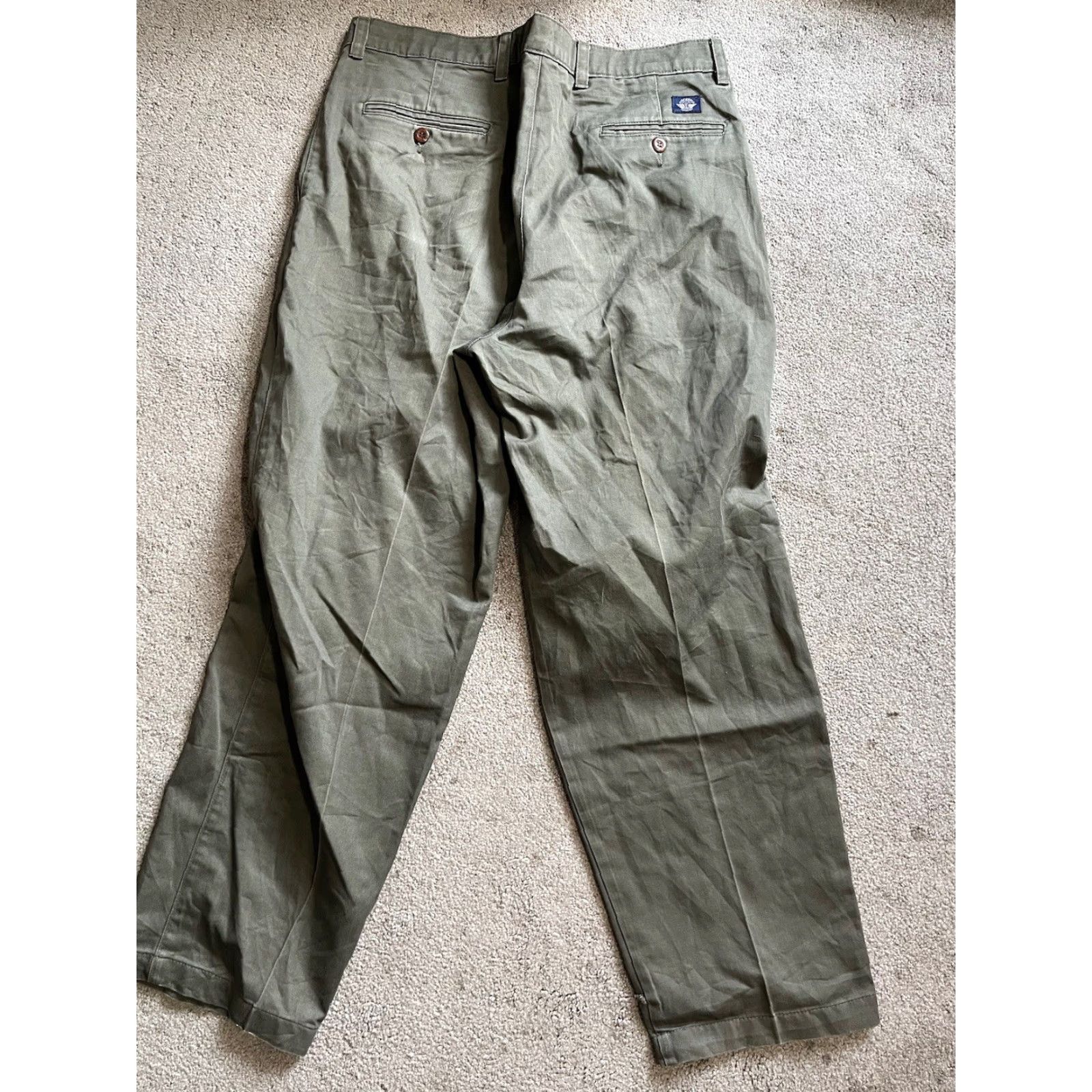 Dockers DOCKERS Classic Fit Pleated Dress Pants 36x29 Green Vintage Distressed Flaw Dockers D3 Chinos Pants Mens Regular Inseam 29 in 100% Cotton Size US 36 / EU 52 - 2 Thumbnail