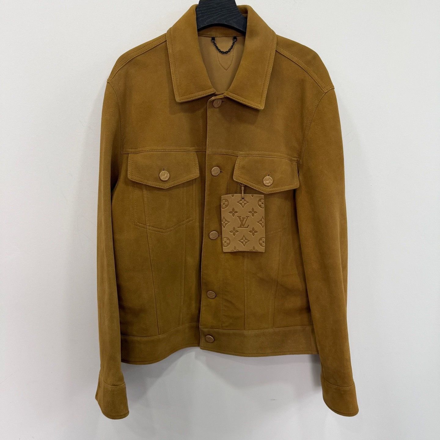 Louis Vuitton Louis Vuitton Suede Beige Light Jacket l Men Size US L / EU 52-54 / 3 - 1 Thumbnail