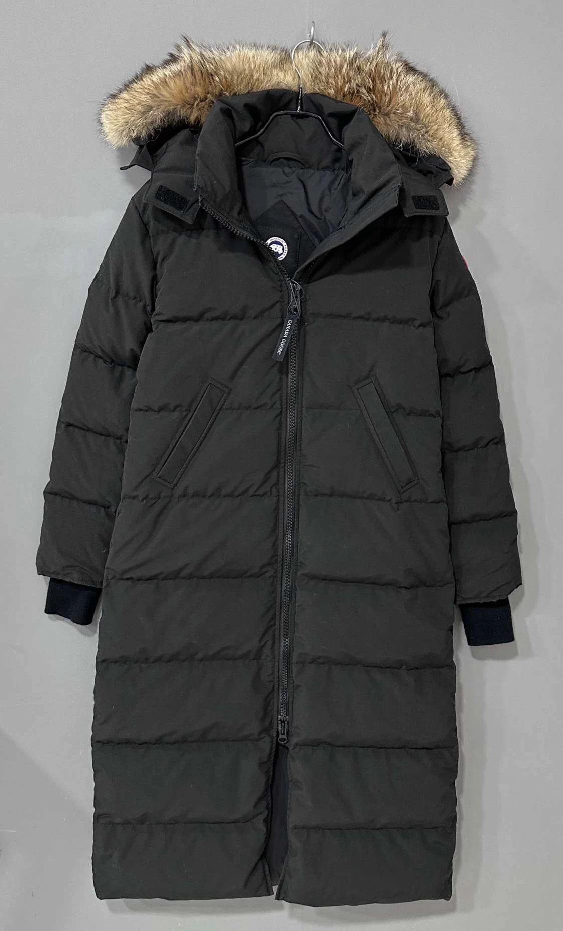 Canada Goose Mystique Long Fur-Lined Parka Canada Goose-style Size M / US 6-8 / IT 42-44 - 1 Thumbnail