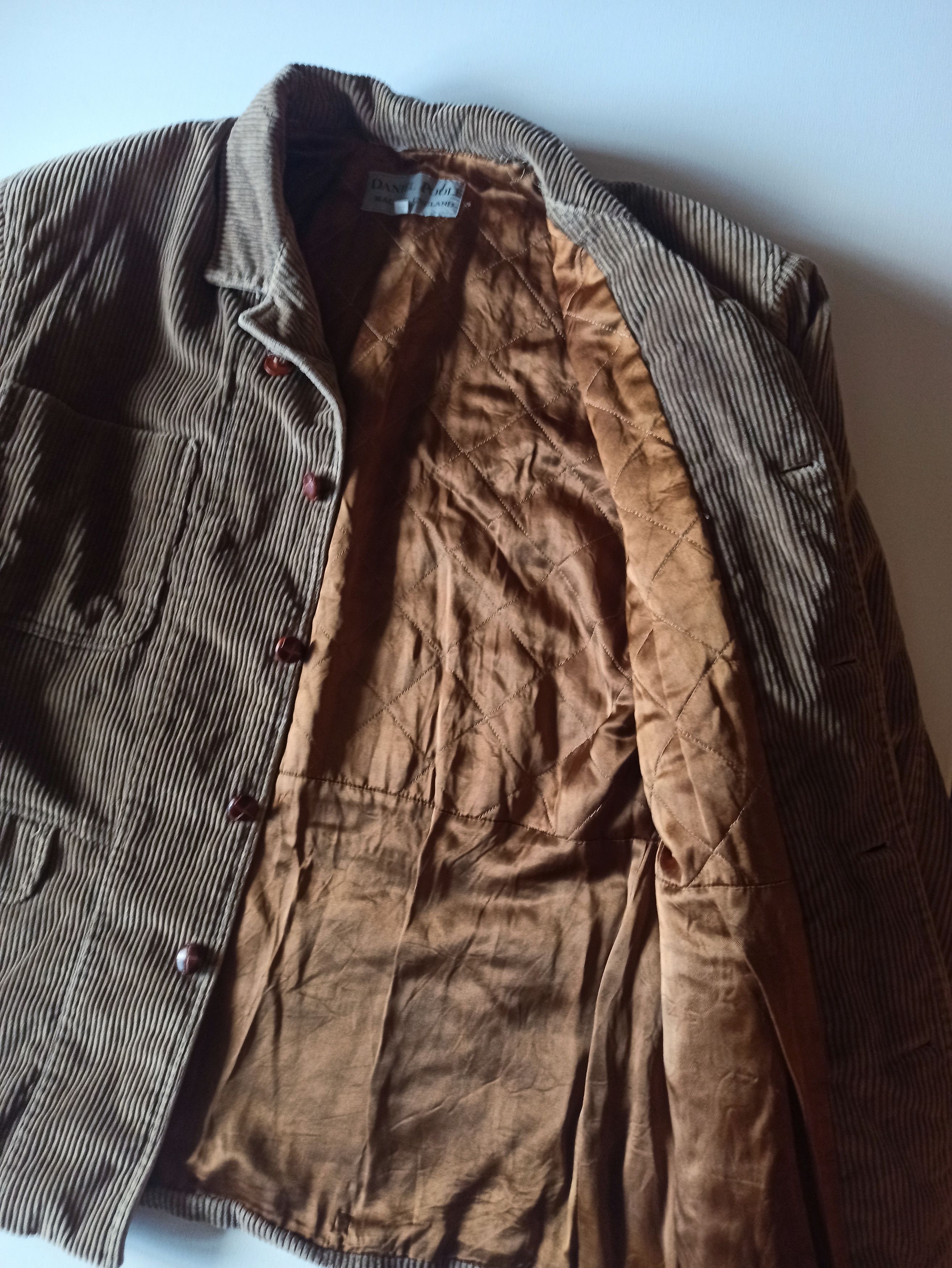 Vintage Vintage Daniel Poole velvet jacket, size M Size US M / EU 48-50 / 2 - 4 Thumbnail