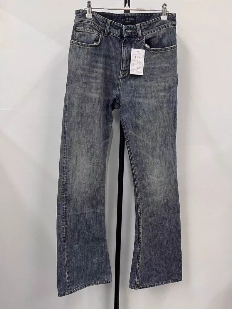 Balenciaga Balenciaga size S Slightly Raised Jeans Size 24" / US 00 / IT 34 - 1 Thumbnail