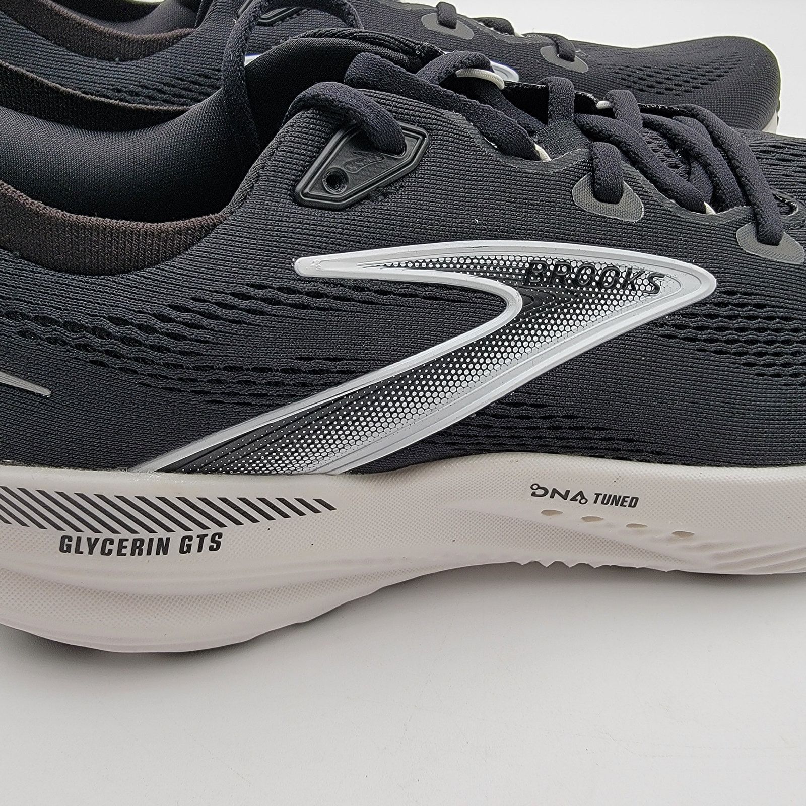 Brooks Brooks Glycerin GTS 22 Mens Sz 11 Black 110446 1D 090 Size US 11 / EU 44 - 4 Thumbnail