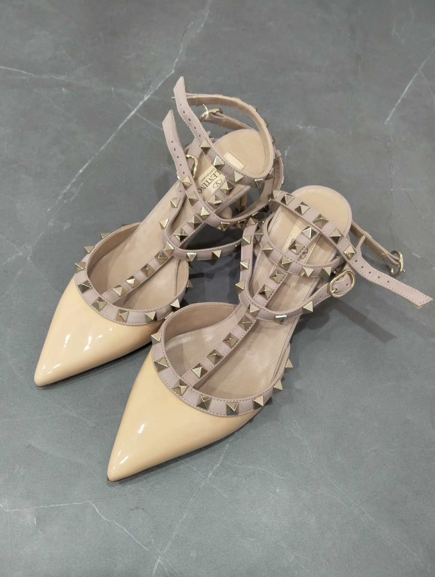 Valentino Valentino Sandals 36 Women Size US 6 / IT 36 - 1 Thumbnail