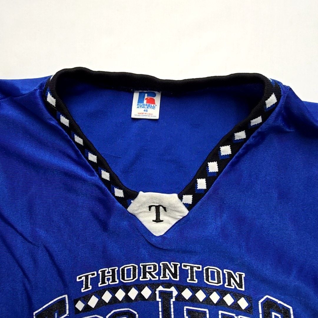 Russell Athletic Vintage Russell Athletic Thornton Trojans Basketball Jersey Size US L / EU 52-54 / 3 - 3 Thumbnail