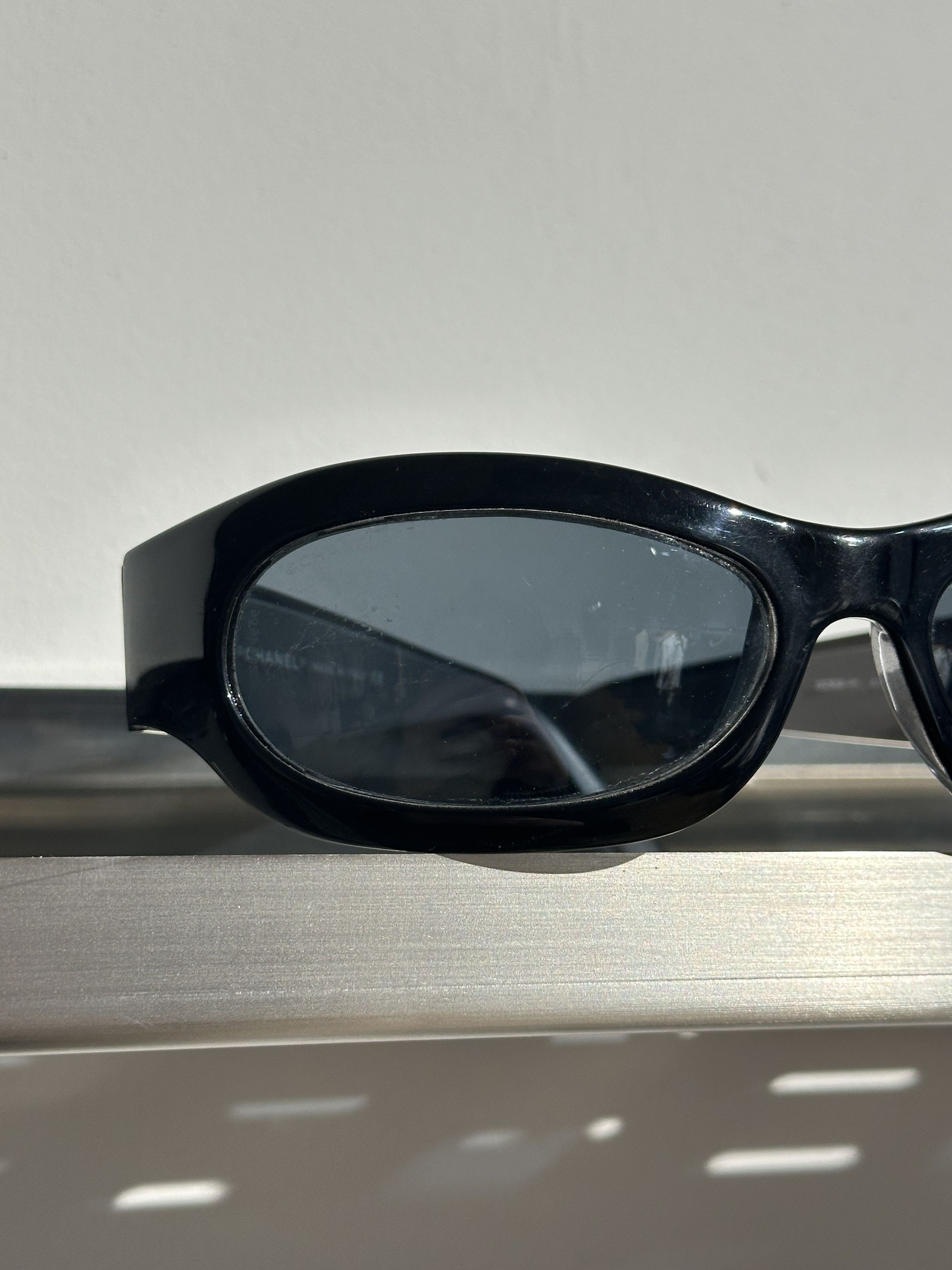 Chanel × Vintage CHANEL Sunglasses 5076 Wrap Shield Rhinestone 4017 Vintage Size ONE SIZE - 5 Thumbnail