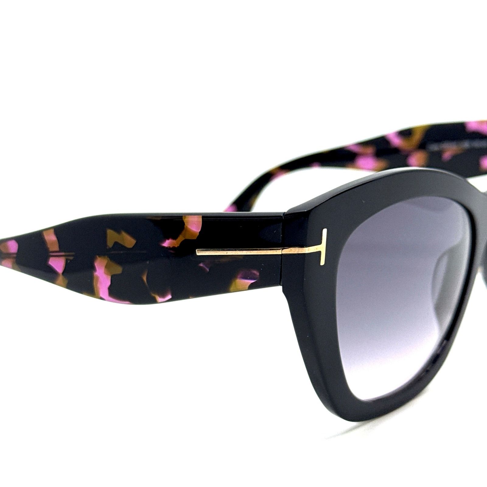 Tom Ford New, TOM FORD Cara Sunglasses TF940 05B Authentic Size ONE SIZE - 6 Thumbnail
