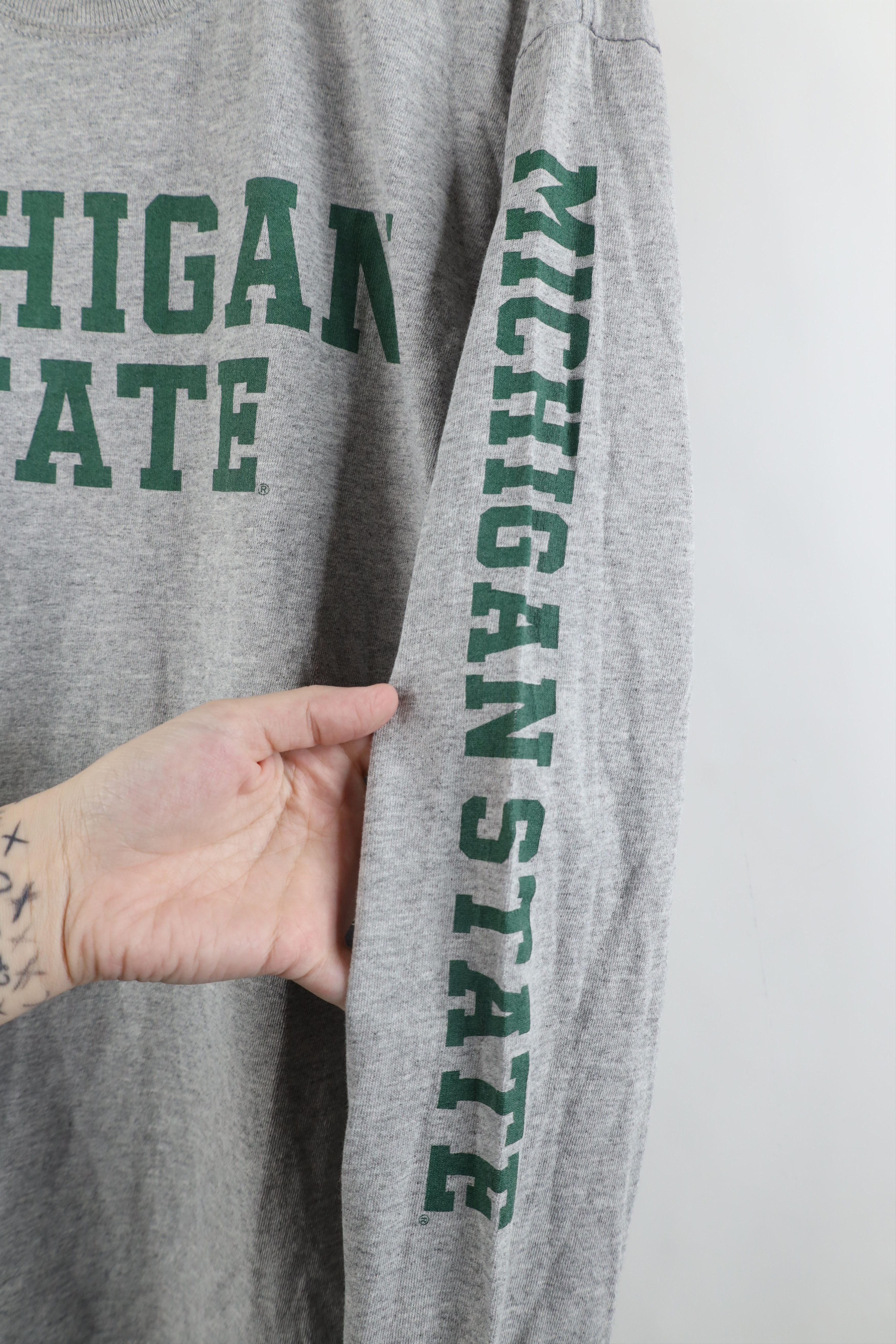 Vintage Vintage Michigan State University Long Sleeve T-Shirt Gray Size US M / EU 48-50 / 2 - 5 Thumbnail