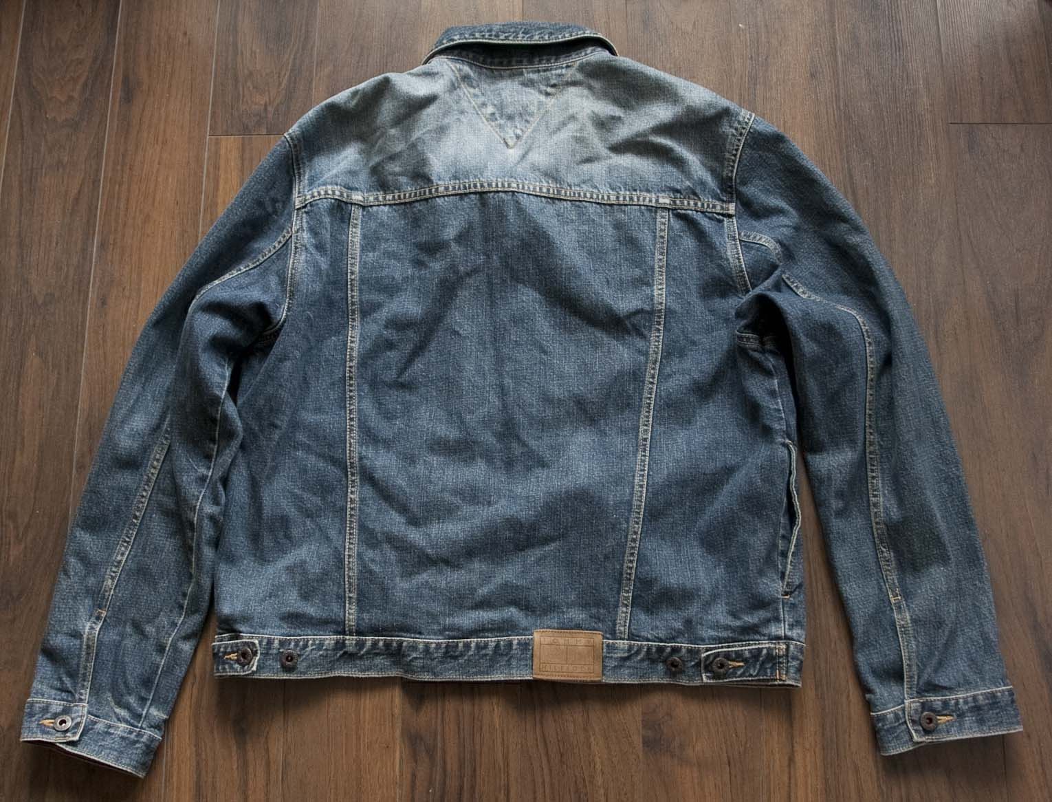 Tommy Hilfiger × Vintage Tommy Hilfiger Denim Jacket Vintage Size L Size US L / EU 52-54 / 3 - 2 Thumbnail