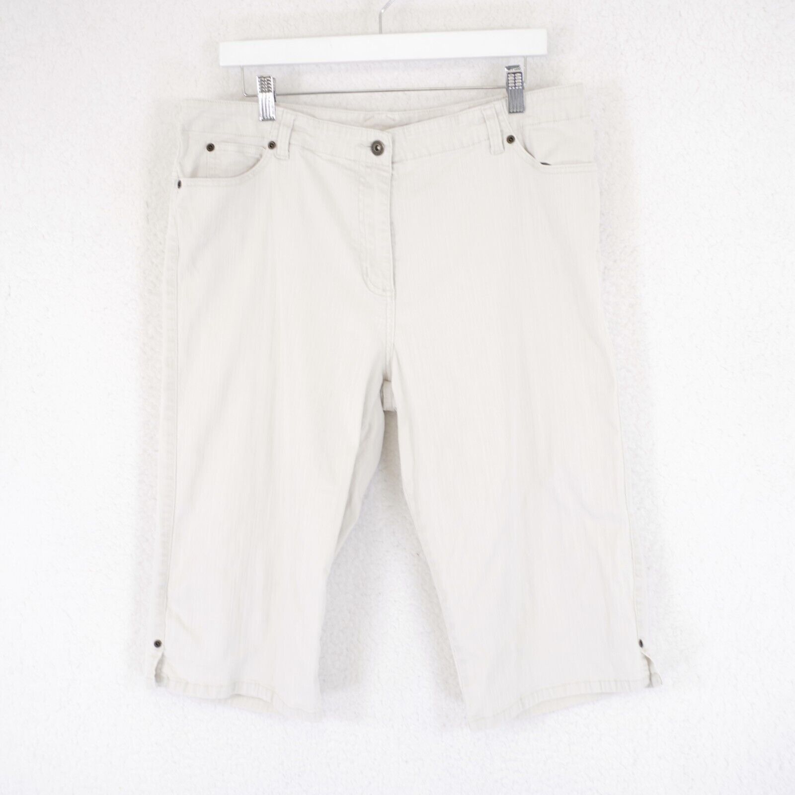 Designer Christopher & Banks White Capri Denim Jeans 16 36/26 High Ri Size 36" / US 14 / IT 50 - 1 Thumbnail