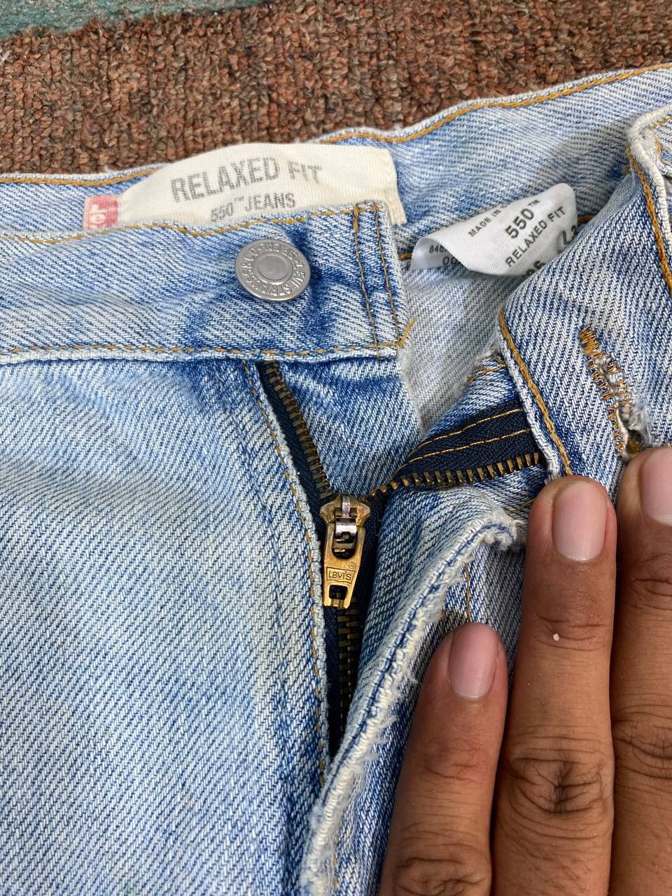 Levi's vintage levis 550 relaxed fit distressed denim Size US 36 / EU 52 - 12 Thumbnail