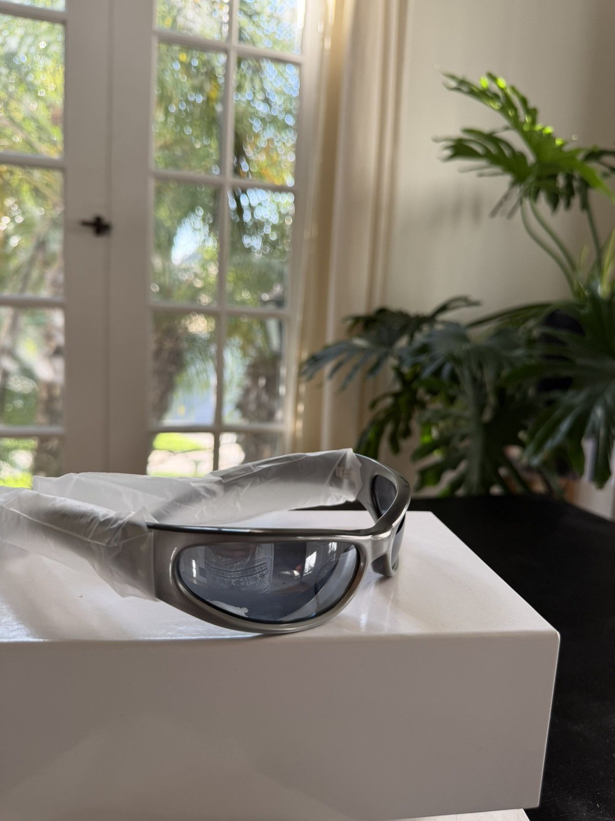 Gentle Monster × Maison Margiela Maison Margiela x Gentle Monster Wrap Sunglasses Size ONE SIZE - 9 Thumbnail