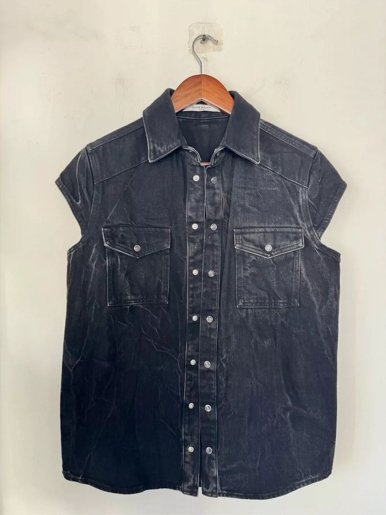 Givenchy Givenchy Size36 Sleeveless Denim Jacket / Size 36 Size US M / EU 48-50 / 2 - 1 Thumbnail