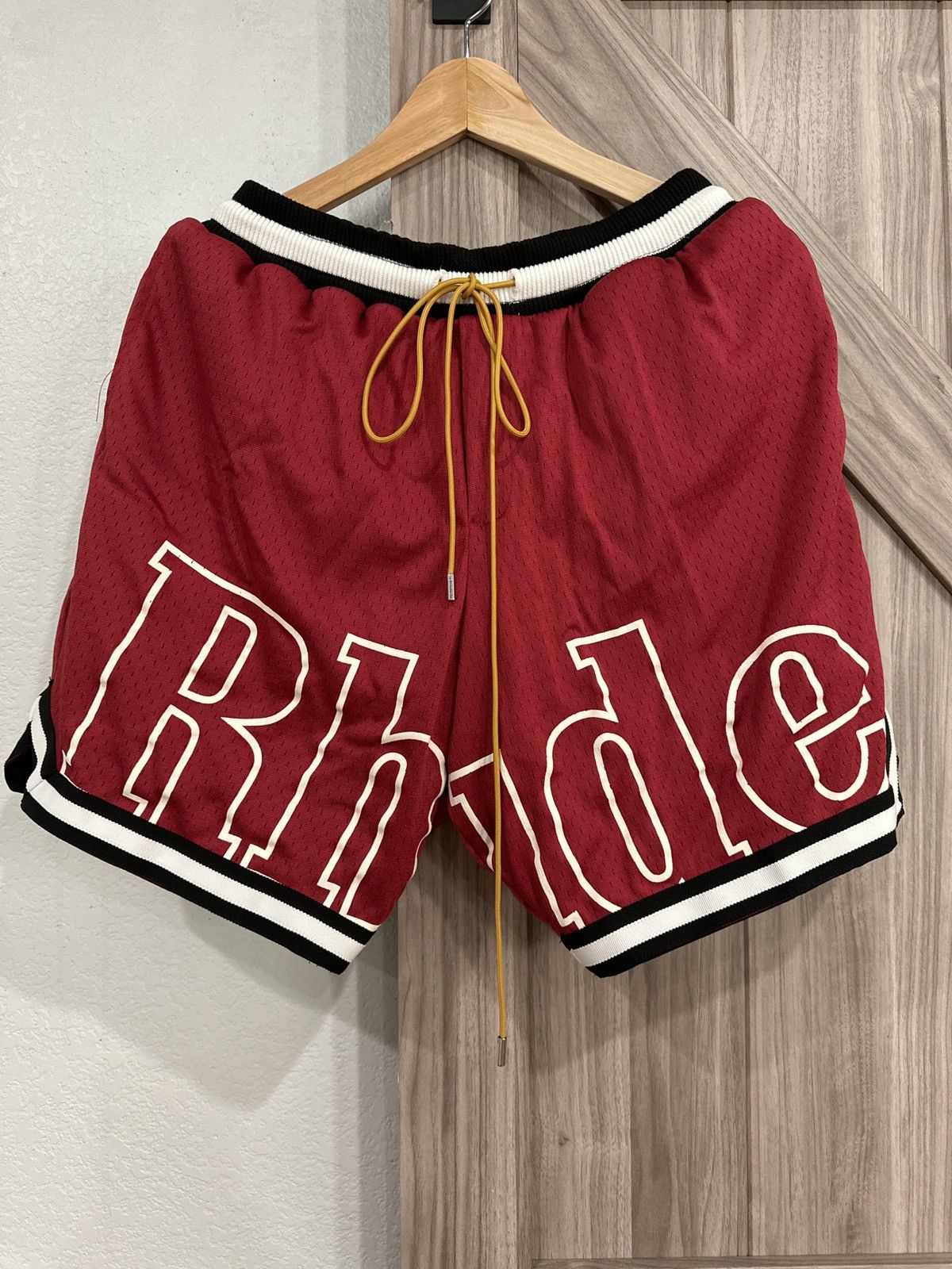 Rhude Rhude court Logo short Sz small NWT Size US 32 / EU 48 - 1 Thumbnail