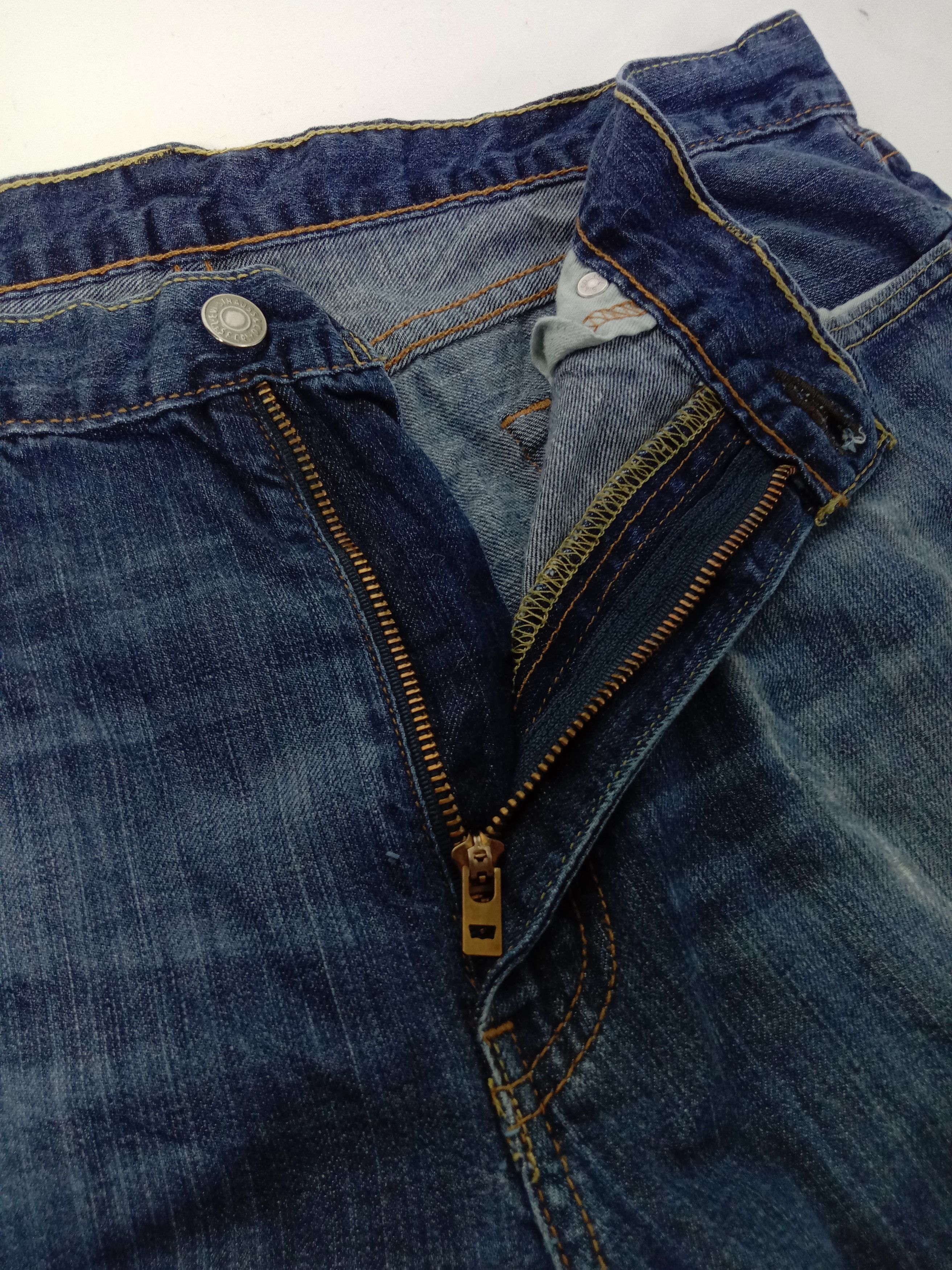 Levi's Vintage Levi’s 514 Jeans Blue Wash Distressed Denim Size US 36 / EU 52 - 9 Thumbnail