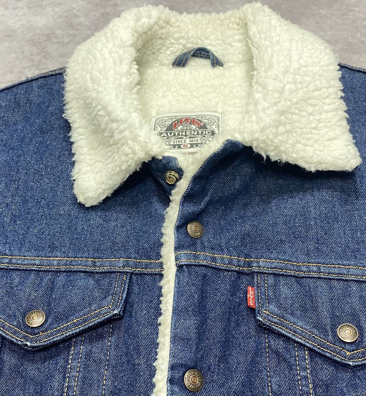Levi's Vintage Clothing 80’s Vintage Levi’s Auth. Sherpa-Lined Denim Trucker Jacket Size US M / EU 48-50 / 2 - 2 Thumbnail