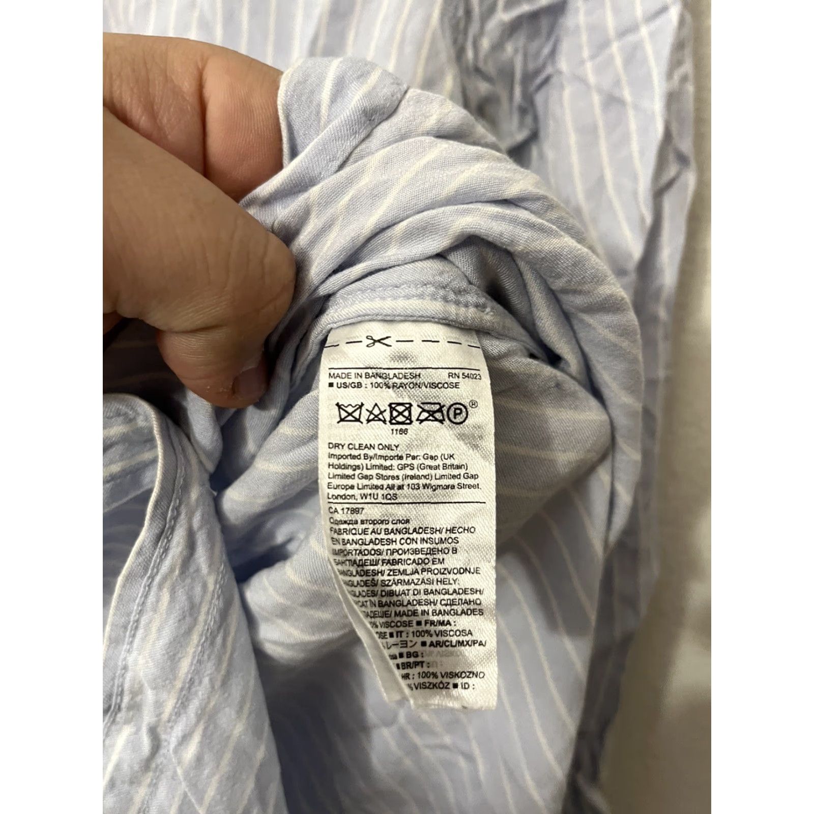 Banana Republic Banana Republic Parker Tunic Blouse Buttondown Rayon Blue Stripe Small Women Shirt Long Sleeve Collar Viscose Lightweight Size S / US 4 / IT 40 - 6 Thumbnail