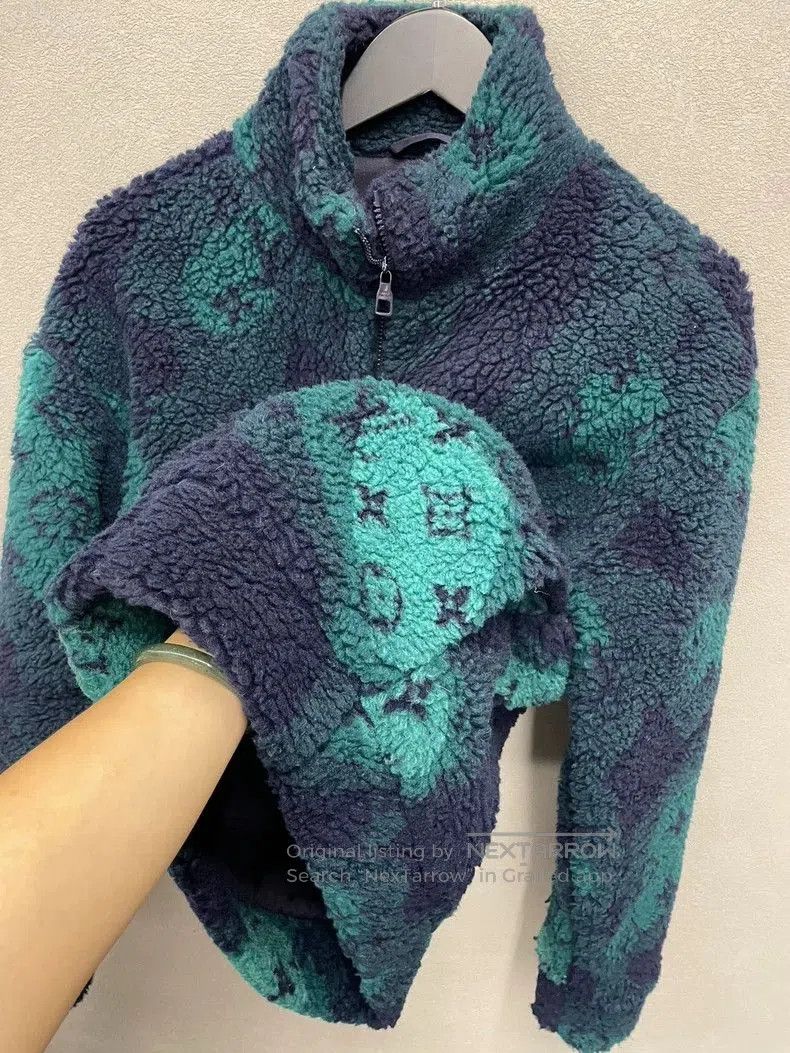 Louis Vuitton Louis Vuitton Green Teddy Fleece Jacket. Size US S / EU 44-46 / 1 - 3 Thumbnail