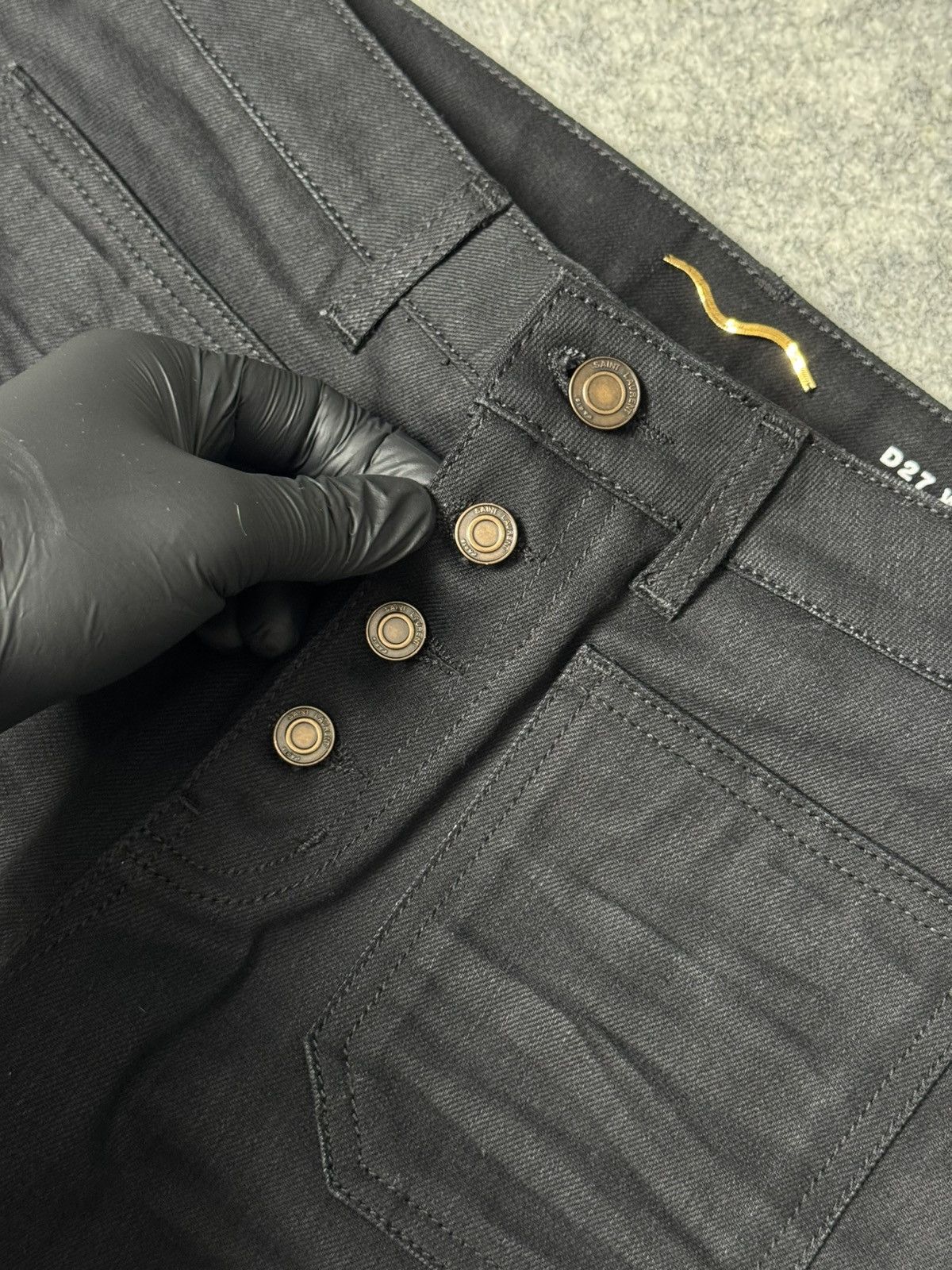 Saint Laurent Paris Saint Laurent Paris Used Black HW D27 Flared Denim Size 26" / US 2 / IT 38 - 7 Thumbnail